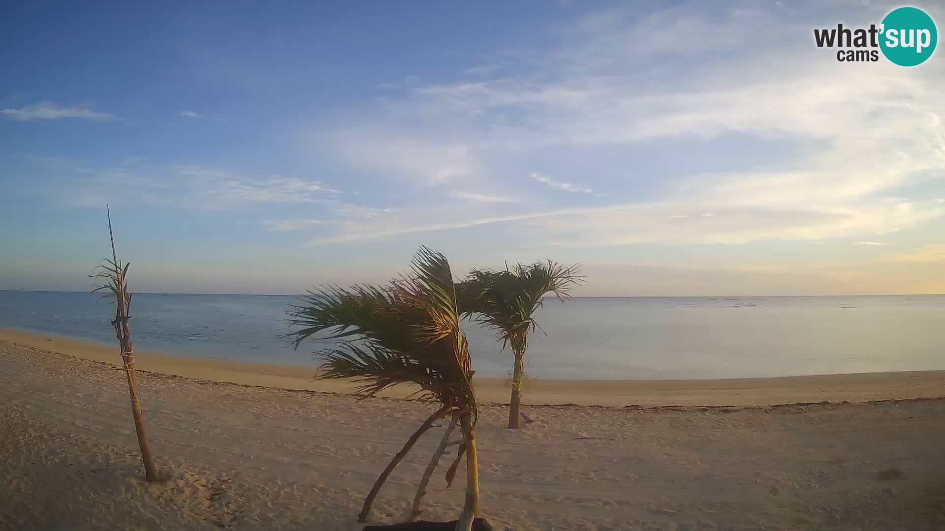 Web kamera Kite Buen Hombre Kiteboarding School – plaža Buen Hombre – Monte Cristi – Dominikanska Republika