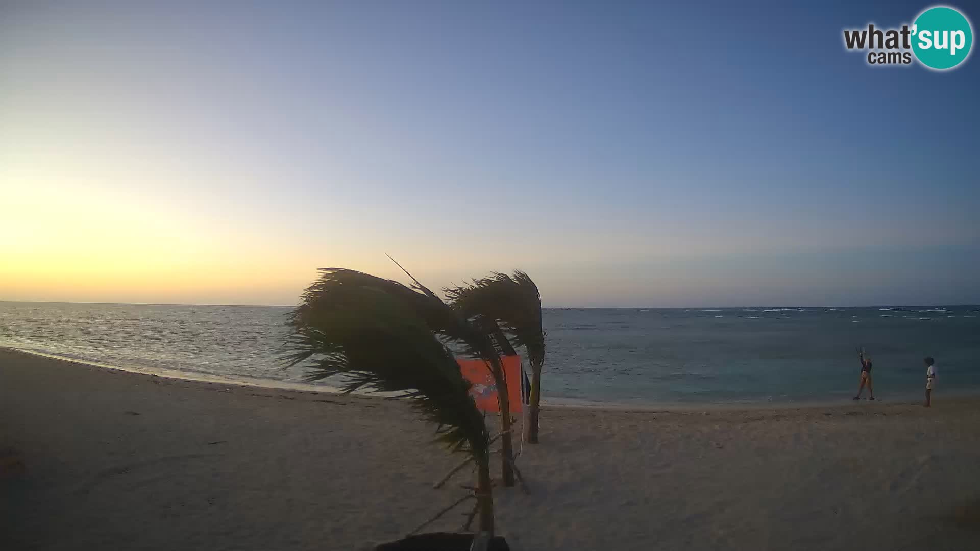 Web kamera Kite Buen Hombre Kiteboarding School – plaža Buen Hombre – Monte Cristi – Dominikanska Republika