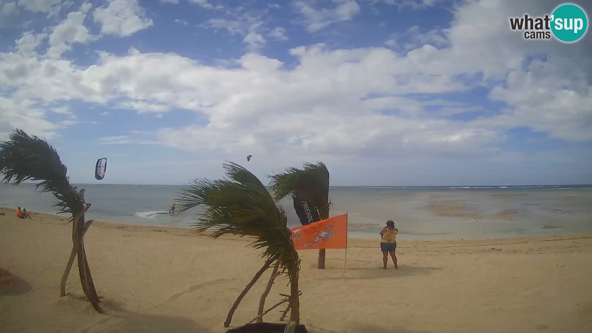 Spletna kamera Kite Buen Hombre Kiteboarding – plaža Buen Hombre – Monte Cristi – Dominikanska Republika