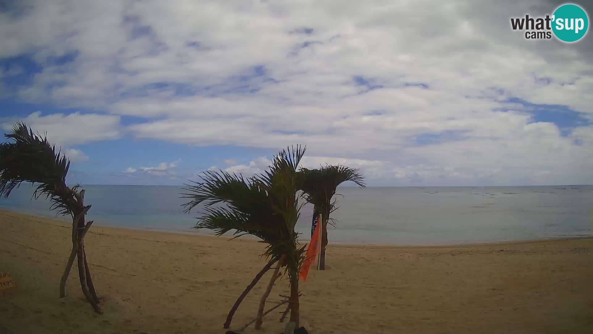 Caméra en direct de Kite Buen Hombre Kiteboarding – Plage Buen Hombre – Monte Cristi – République Dominicaine