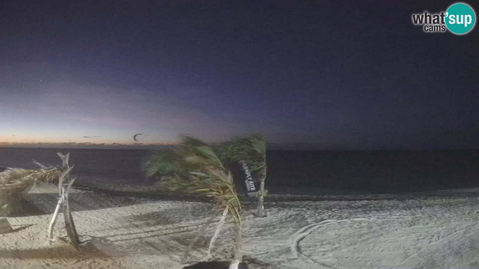 Caméra en direct de Kite Buen Hombre Kiteboarding – Plage Buen Hombre – Monte Cristi – République Dominicaine