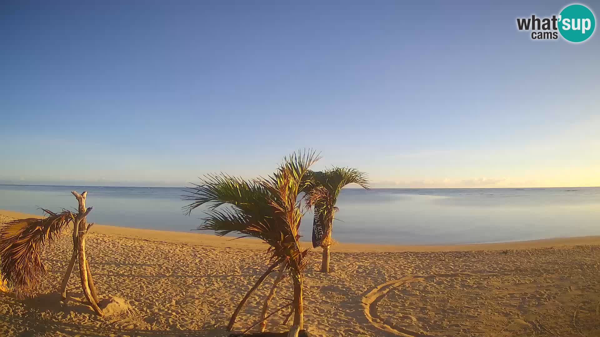Cámara en Vivo Kite Buen Hombre Kiteboarding School – Playa Buen Hombre – Monte Cristi – República Dominicana