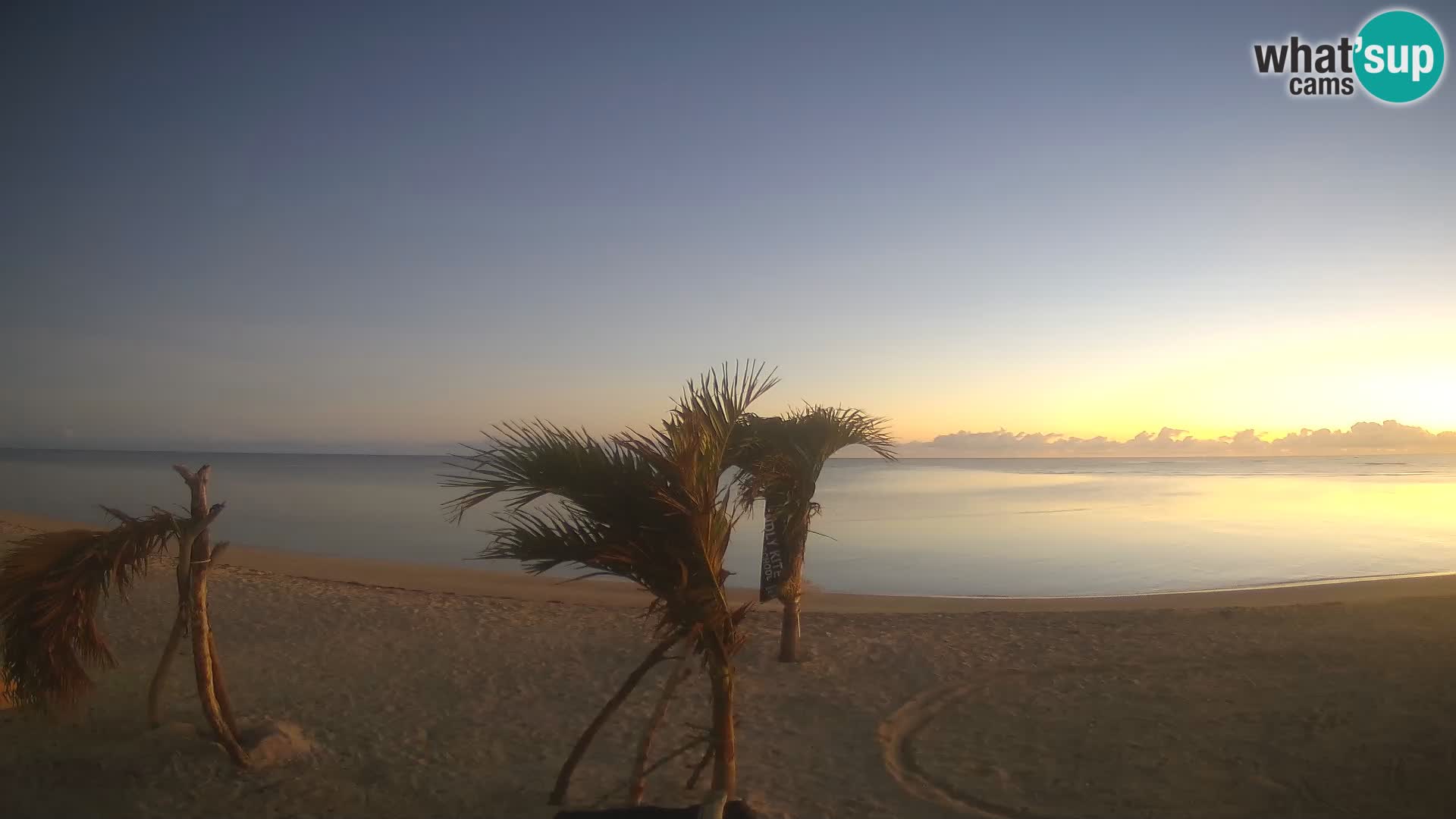 Cámara en Vivo Kite Buen Hombre Kiteboarding School – Playa Buen Hombre – Monte Cristi – República Dominicana