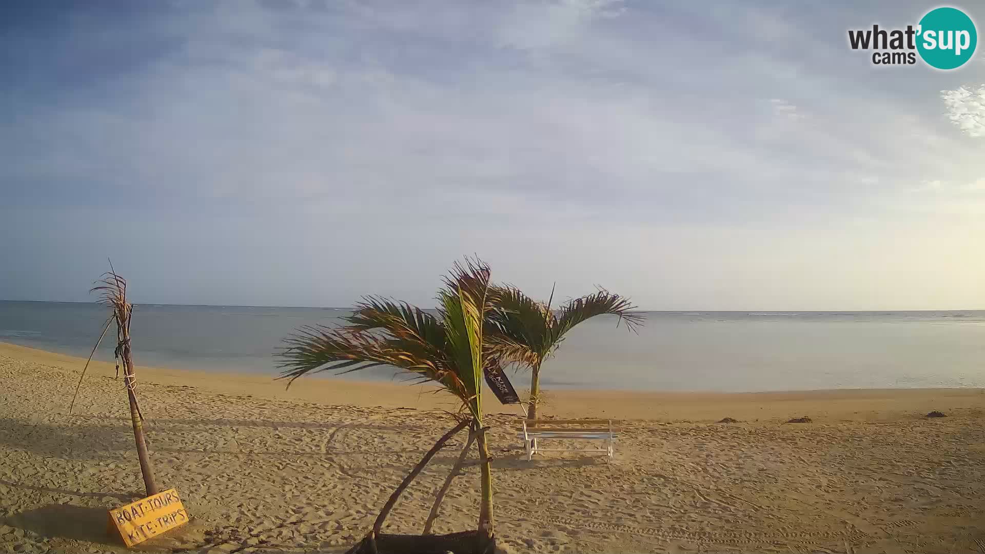 Web kamera Kite Buen Hombre Kiteboarding School – plaža Buen Hombre – Monte Cristi – Dominikanska Republika