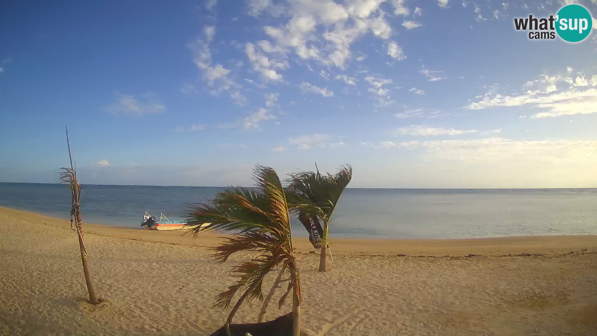 Spletna kamera Kite Buen Hombre Kiteboarding – plaža Buen Hombre – Monte Cristi – Dominikanska Republika