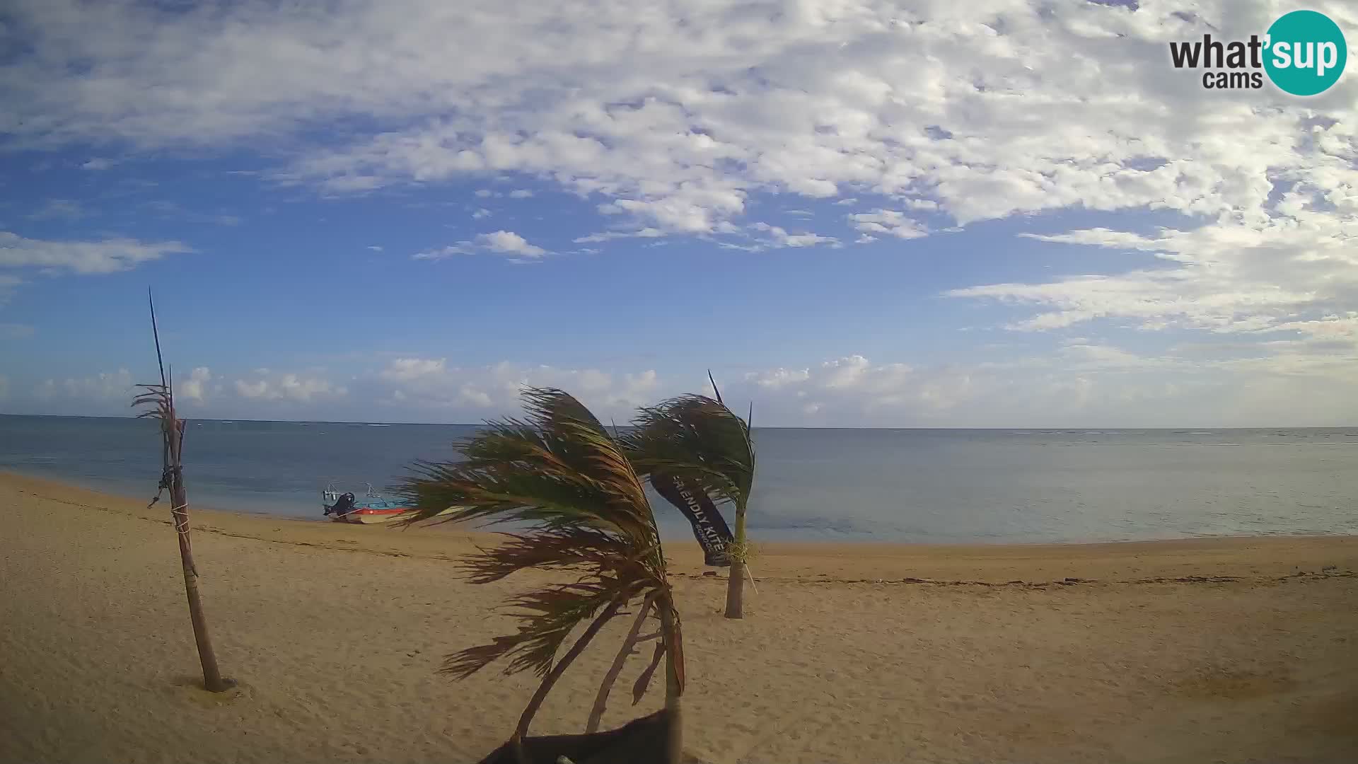 Web kamera Kite Buen Hombre Kiteboarding School – plaža Buen Hombre – Monte Cristi – Dominikanska Republika