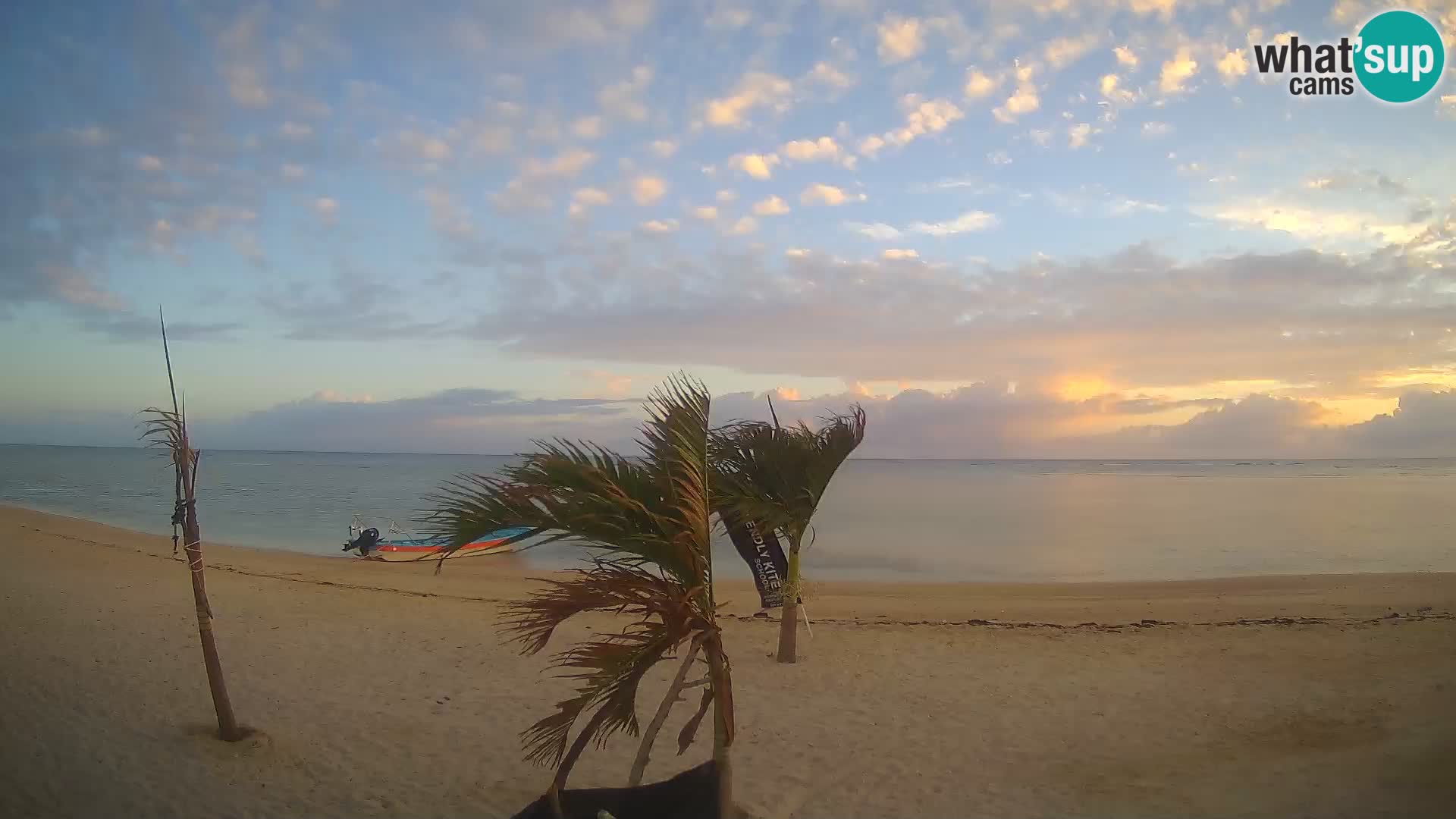 Spletna kamera Kite Buen Hombre Kiteboarding – plaža Buen Hombre – Monte Cristi – Dominikanska Republika
