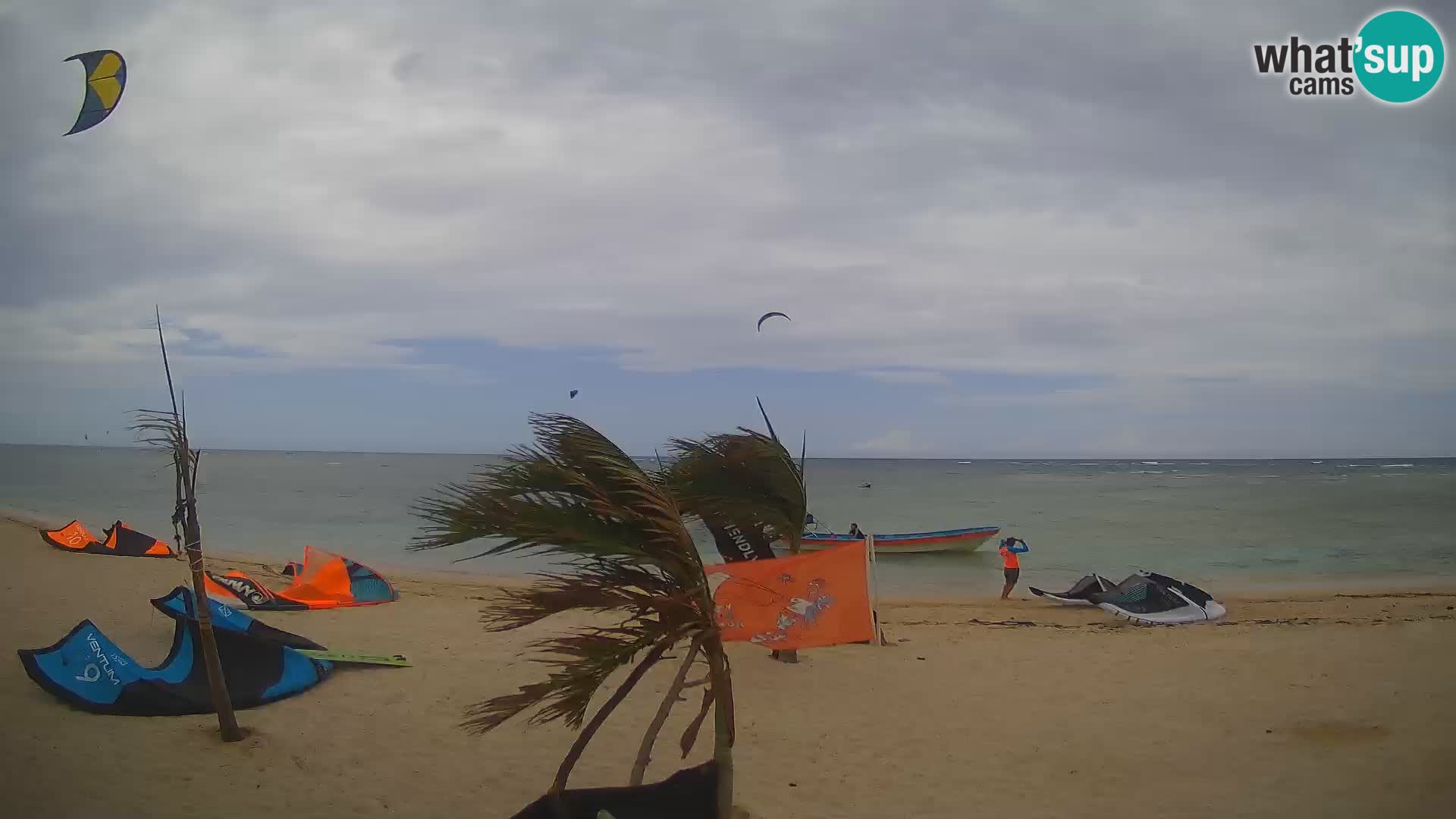 Web kamera Kite Buen Hombre Kiteboarding School – plaža Buen Hombre – Monte Cristi – Dominikanska Republika