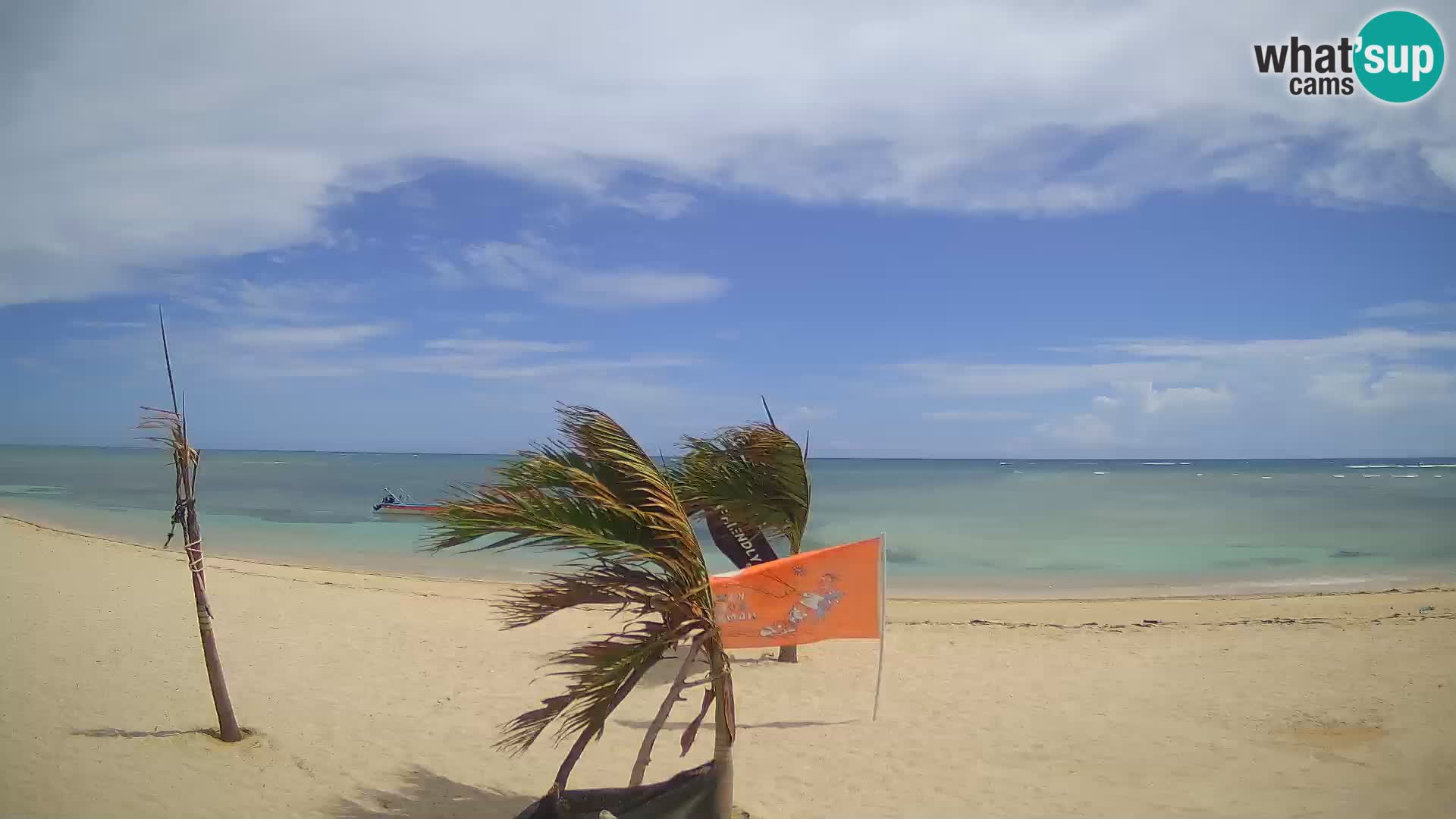Web kamera Kite Buen Hombre Kiteboarding School – plaža Buen Hombre – Monte Cristi – Dominikanska Republika