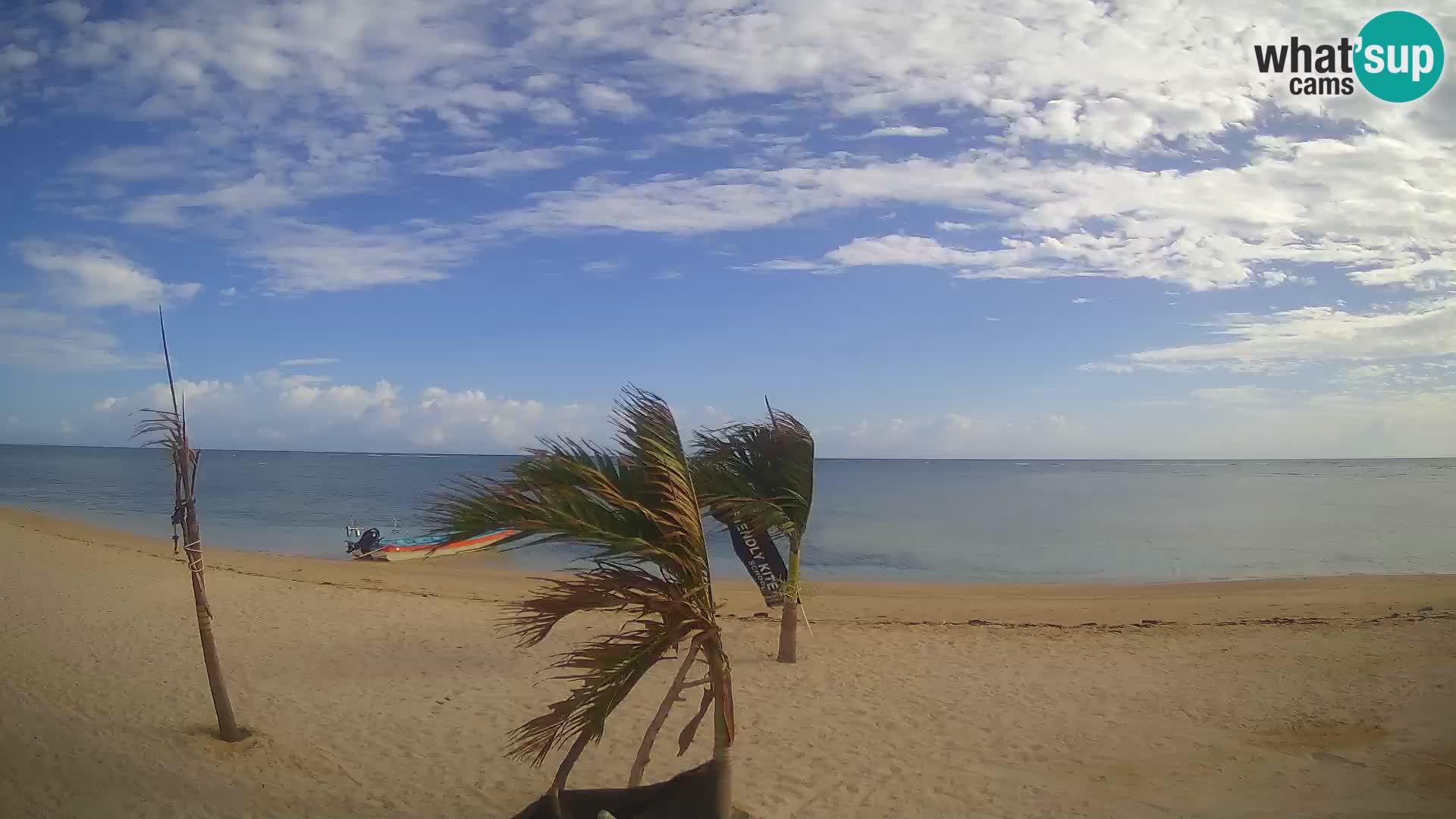Web kamera Kite Buen Hombre Kiteboarding School – plaža Buen Hombre – Monte Cristi – Dominikanska Republika