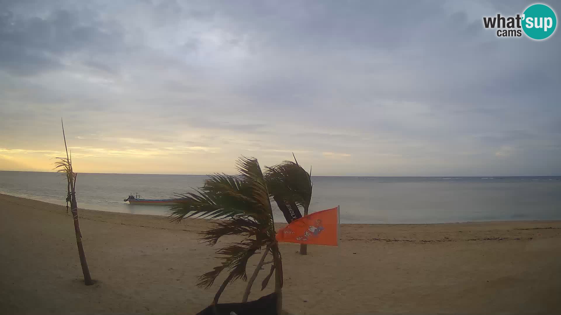 Cámara en Vivo Kite Buen Hombre Kiteboarding School – Playa Buen Hombre – Monte Cristi – República Dominicana