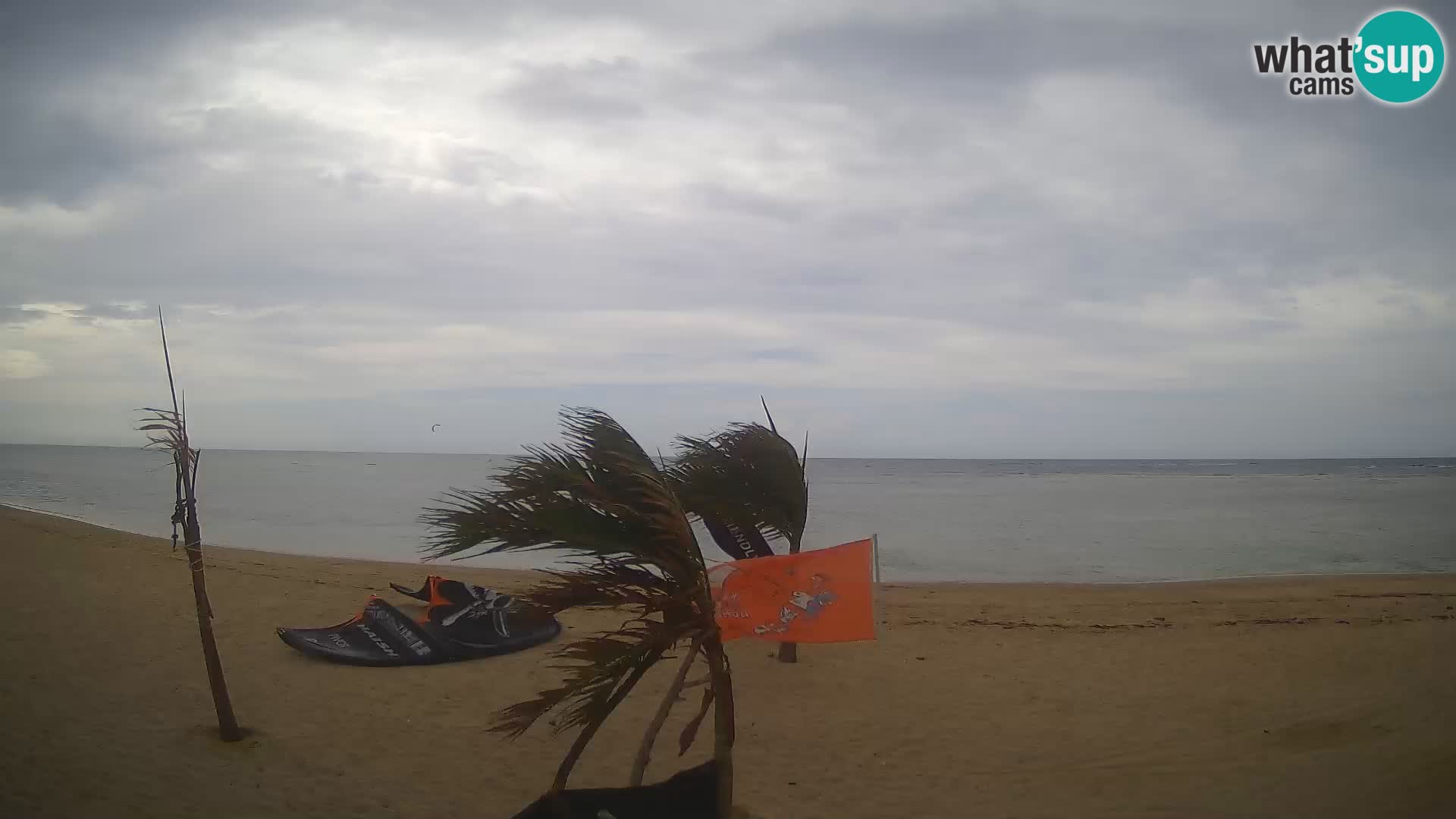 Caméra en direct de Kite Buen Hombre Kiteboarding – Plage Buen Hombre – Monte Cristi – République Dominicaine