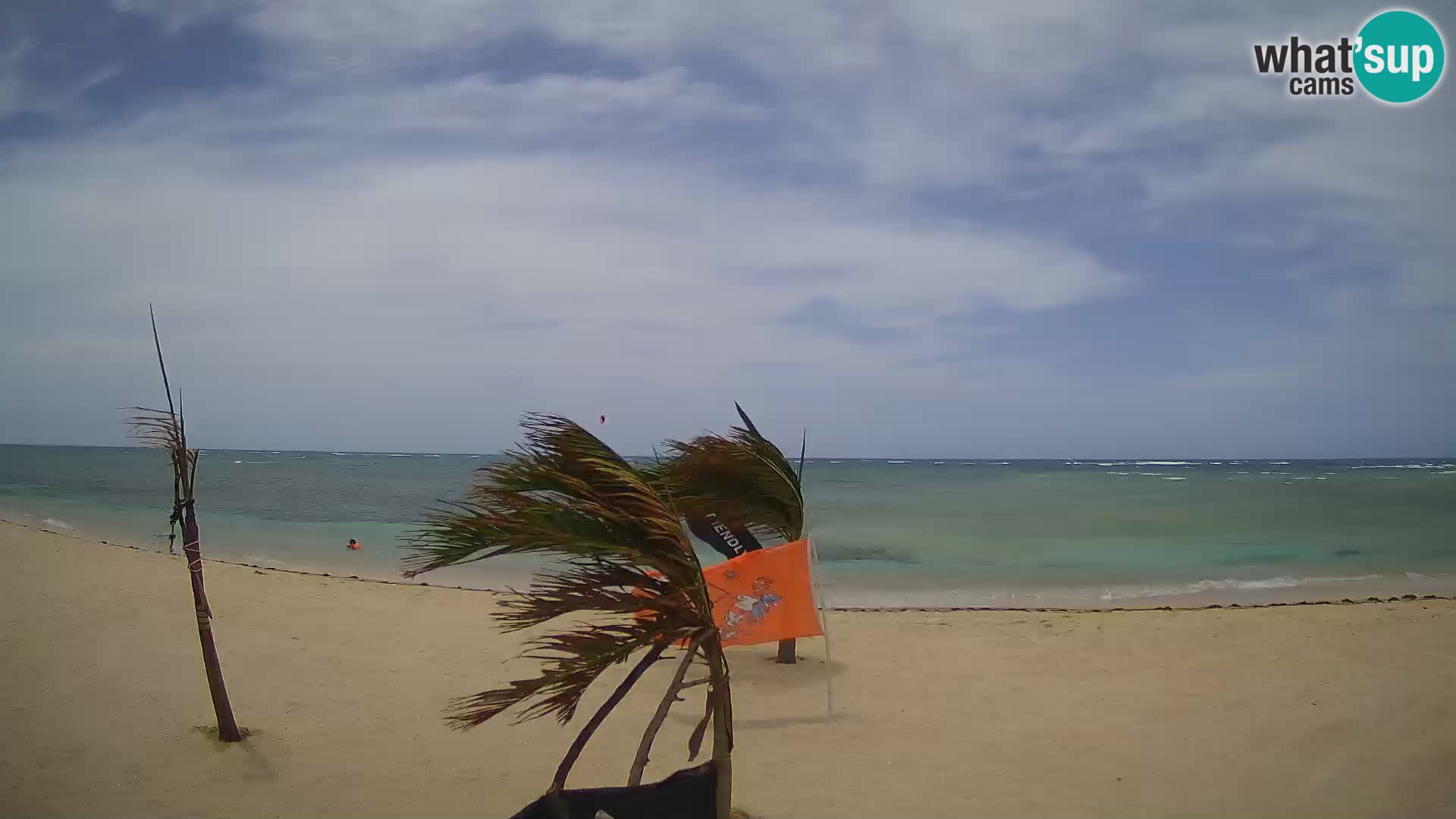 Caméra en direct de Kite Buen Hombre Kiteboarding – Plage Buen Hombre – Monte Cristi – République Dominicaine