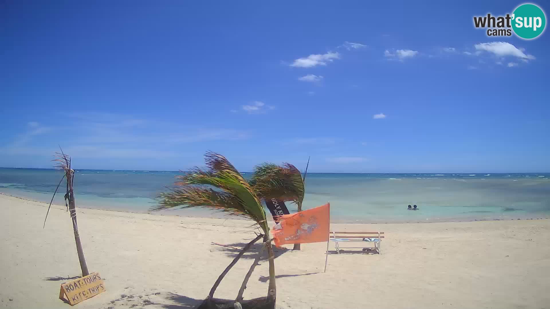 Caméra en direct de Kite Buen Hombre Kiteboarding – Plage Buen Hombre – Monte Cristi – République Dominicaine
