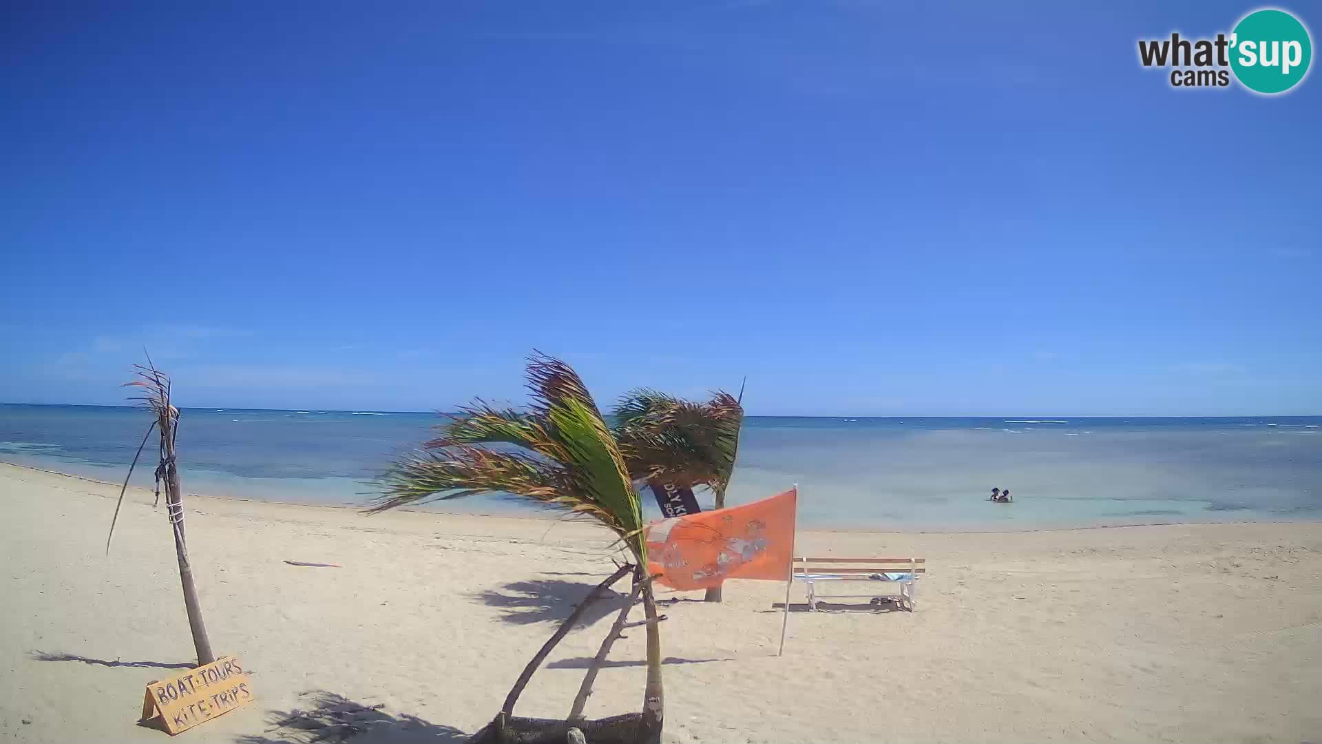 Caméra en direct de Kite Buen Hombre Kiteboarding – Plage Buen Hombre – Monte Cristi – République Dominicaine