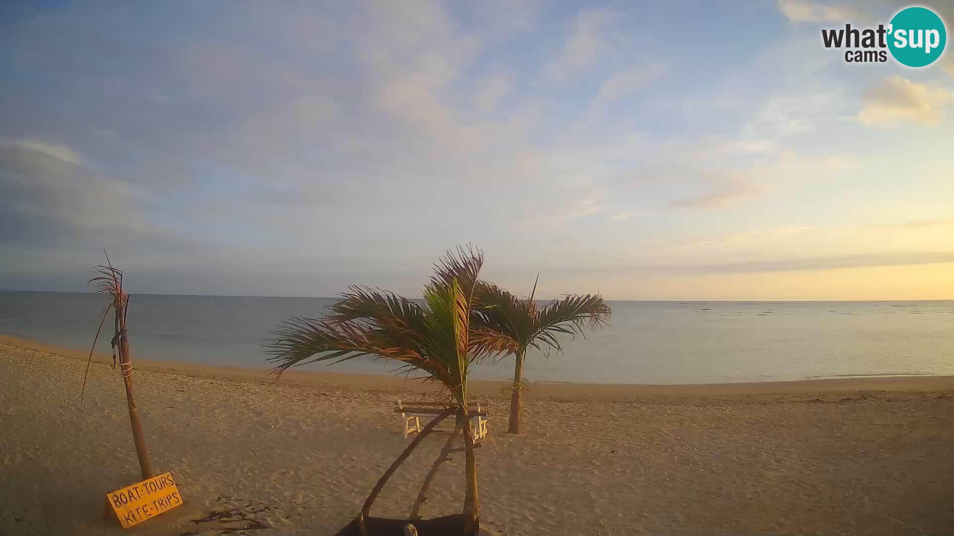 Spletna kamera Kite Buen Hombre Kiteboarding – plaža Buen Hombre – Monte Cristi – Dominikanska Republika