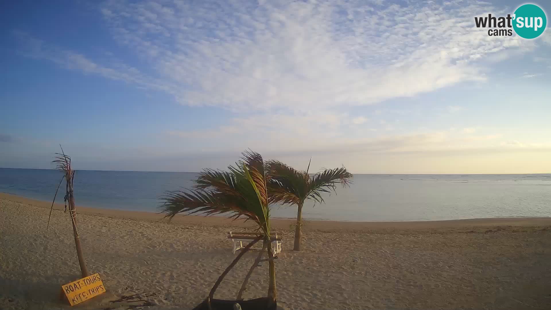 Caméra en direct de Kite Buen Hombre Kiteboarding – Plage Buen Hombre – Monte Cristi – République Dominicaine