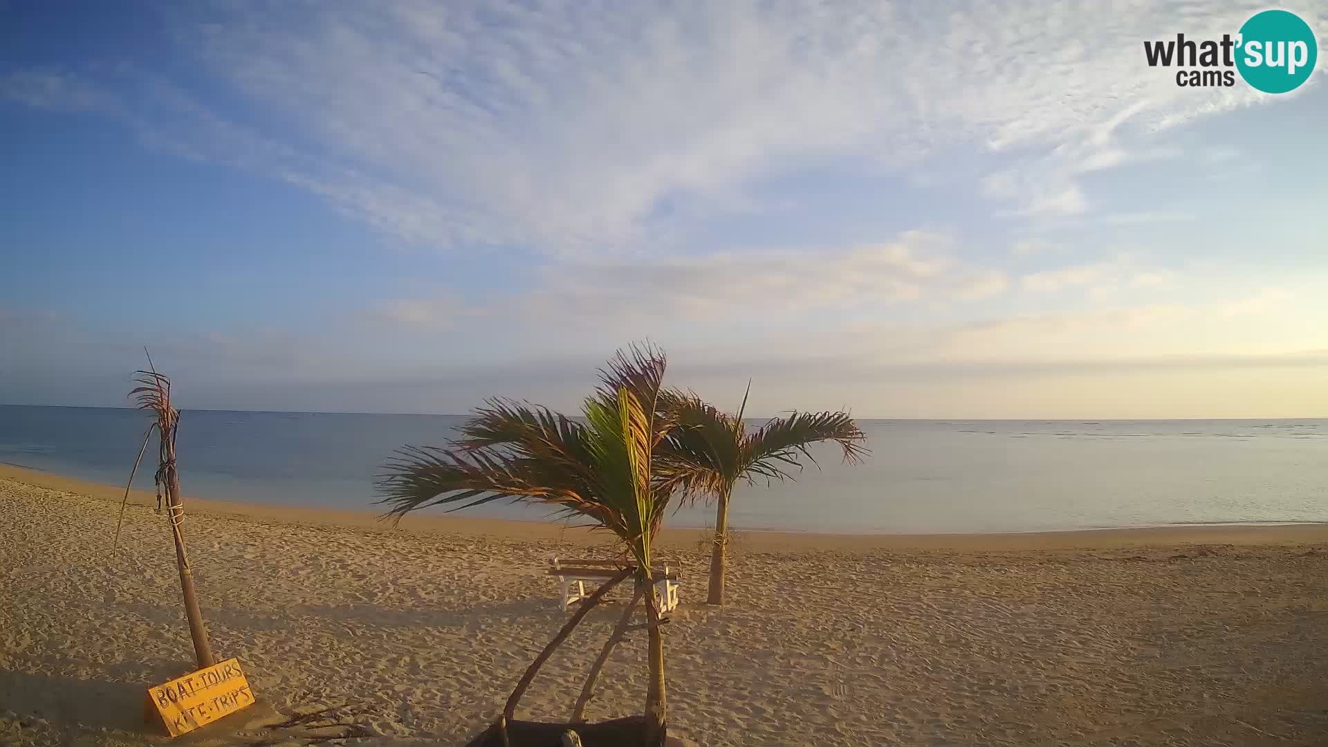 Caméra en direct de Kite Buen Hombre Kiteboarding – Plage Buen Hombre – Monte Cristi – République Dominicaine
