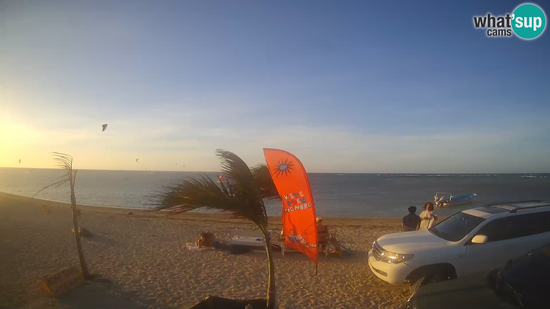 Web kamera Kite Buen Hombre Kiteboarding School – plaža Buen Hombre – Monte Cristi – Dominikanska Republika