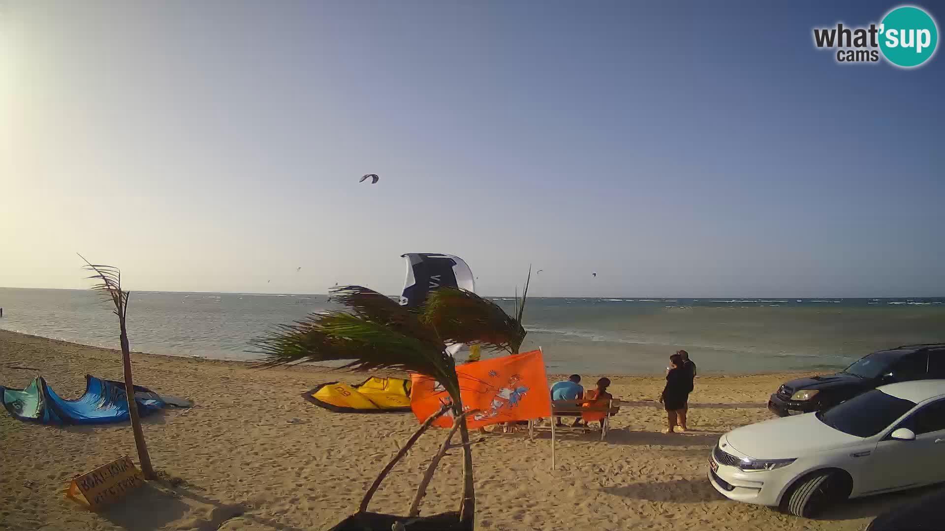 Caméra en direct de Kite Buen Hombre Kiteboarding – Plage Buen Hombre – Monte Cristi – République Dominicaine