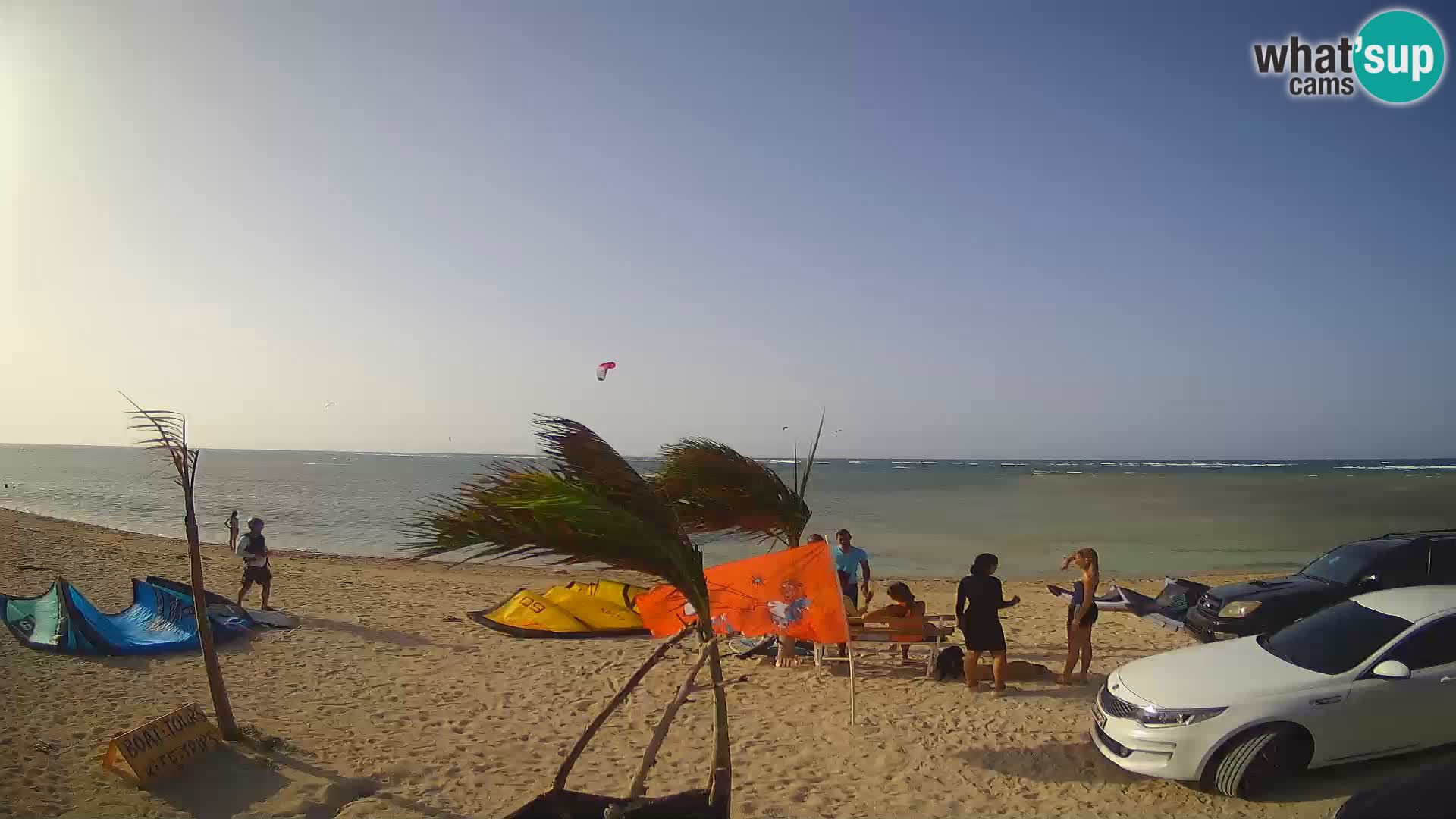 Spletna kamera Kite Buen Hombre Kiteboarding – plaža Buen Hombre – Monte Cristi – Dominikanska Republika