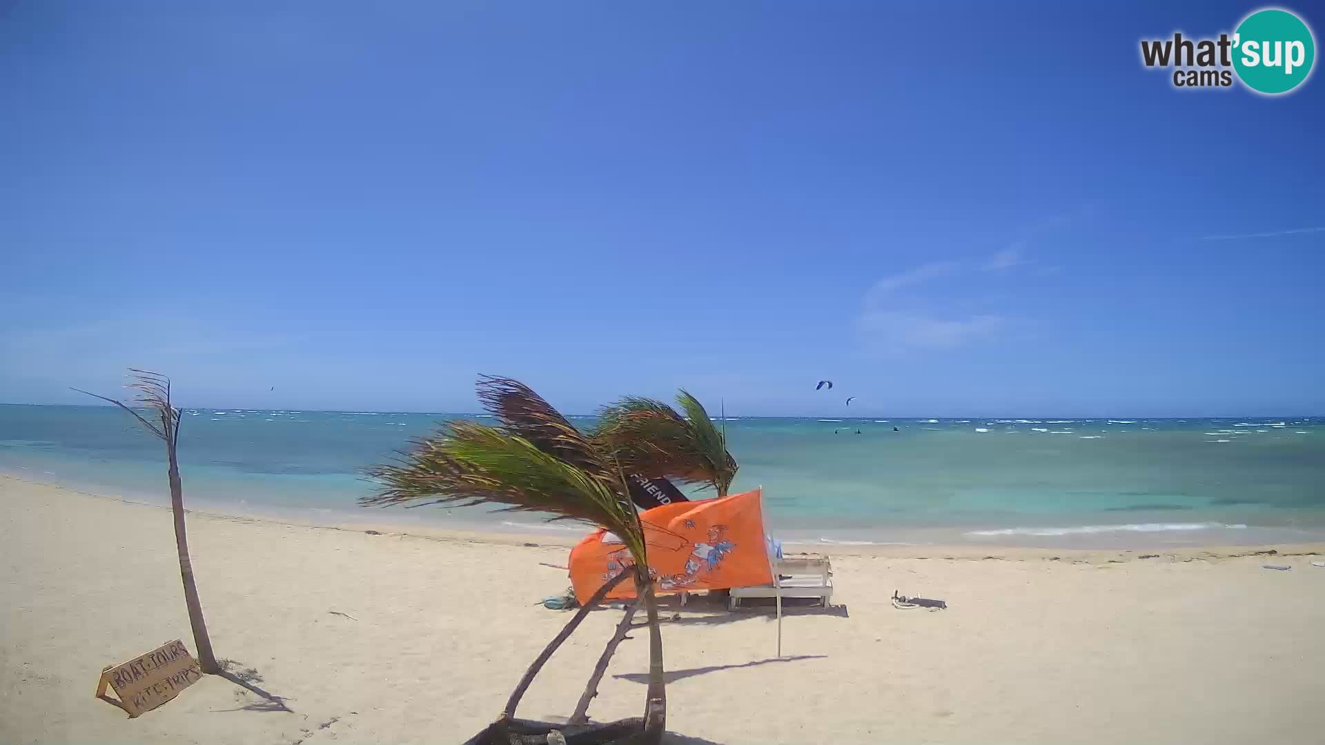 Caméra en direct de Kite Buen Hombre Kiteboarding – Plage Buen Hombre – Monte Cristi – République Dominicaine
