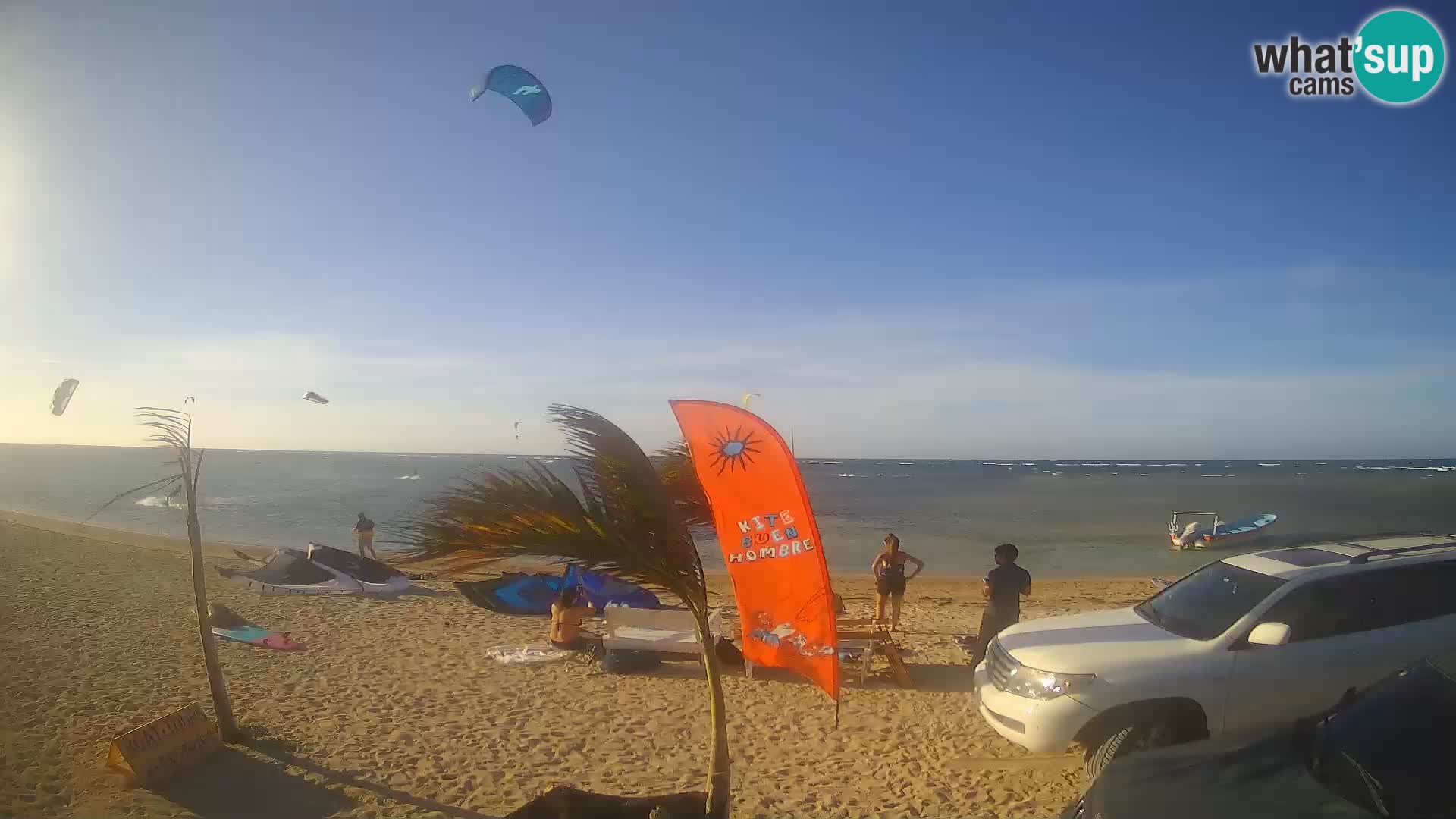 Web kamera Kite Buen Hombre Kiteboarding School – plaža Buen Hombre – Monte Cristi – Dominikanska Republika