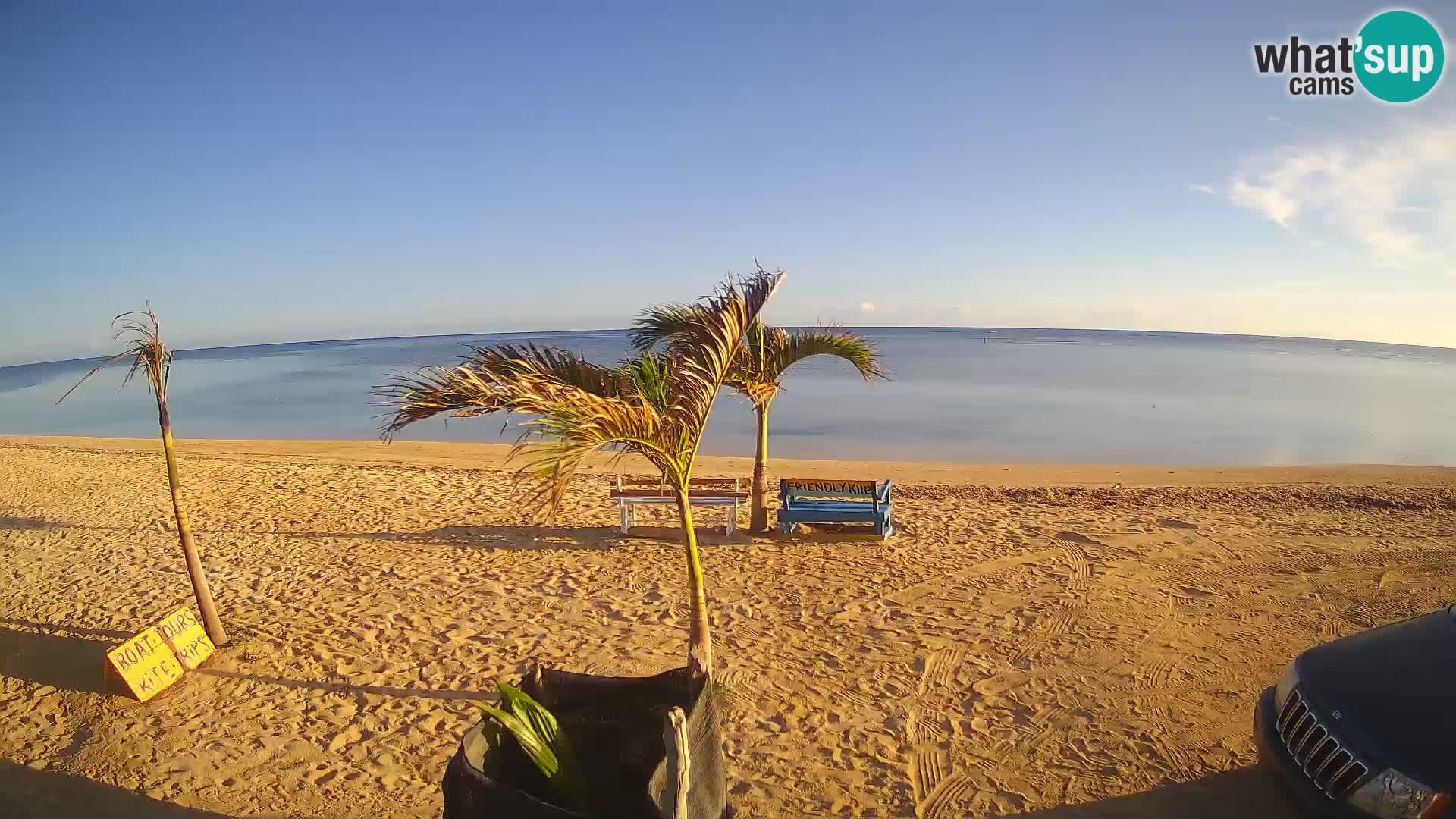 Caméra en direct de Kite Buen Hombre Kiteboarding – Plage Buen Hombre – Monte Cristi – République Dominicaine