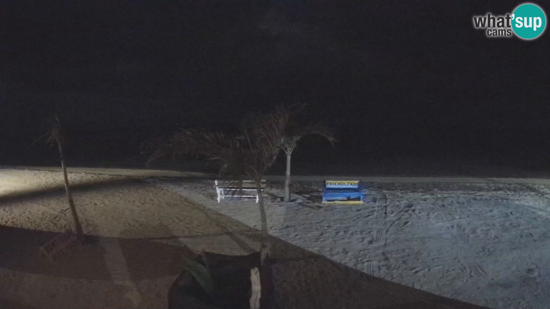 Caméra en direct de Kite Buen Hombre Kiteboarding – Plage Buen Hombre – Monte Cristi – République Dominicaine
