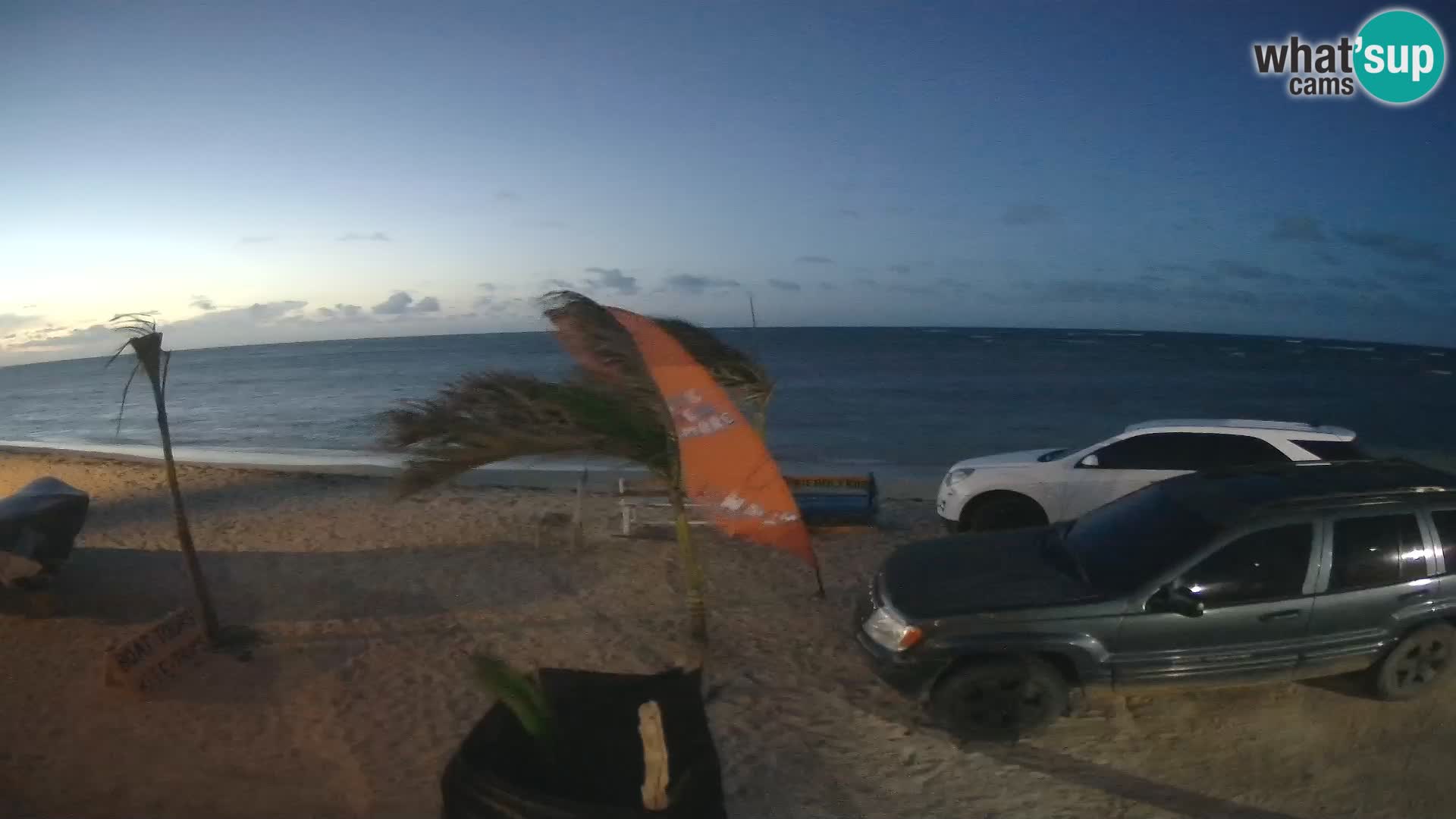 Caméra en direct de Kite Buen Hombre Kiteboarding – Plage Buen Hombre – Monte Cristi – République Dominicaine