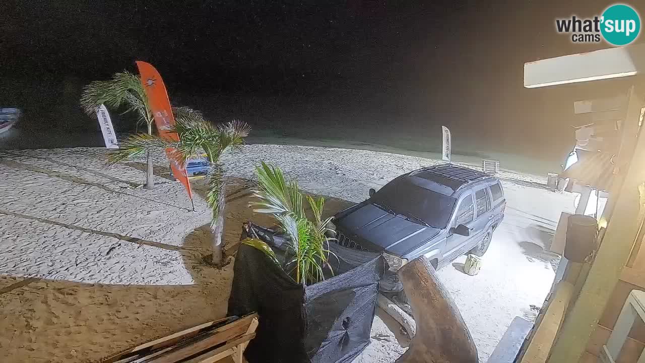 Caméra en direct de Kite Buen Hombre Kiteboarding – Plage Buen Hombre – Monte Cristi – République Dominicaine