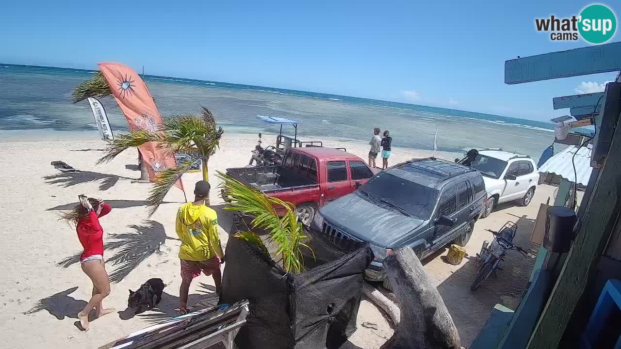 Caméra en direct de Kite Buen Hombre Kiteboarding – Plage Buen Hombre – Monte Cristi – République Dominicaine