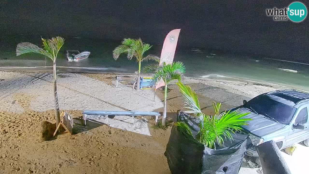 Spletna kamera Kite Buen Hombre Kiteboarding – plaža Buen Hombre – Monte Cristi – Dominikanska Republika