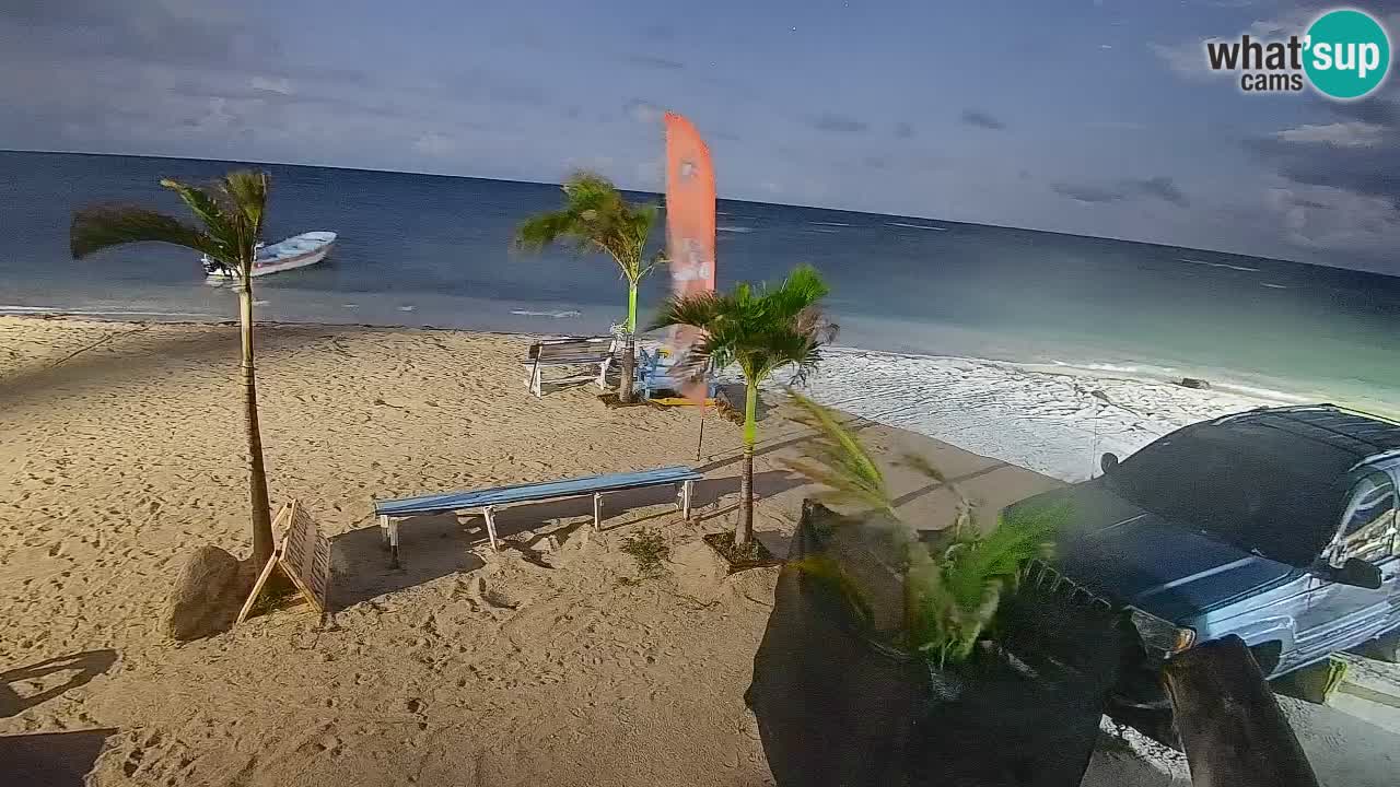 Spletna kamera Kite Buen Hombre Kiteboarding – plaža Buen Hombre – Monte Cristi – Dominikanska Republika