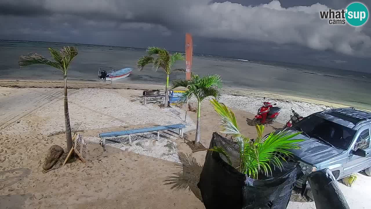 Web kamera Kite Buen Hombre Kiteboarding School – plaža Buen Hombre – Monte Cristi – Dominikanska Republika