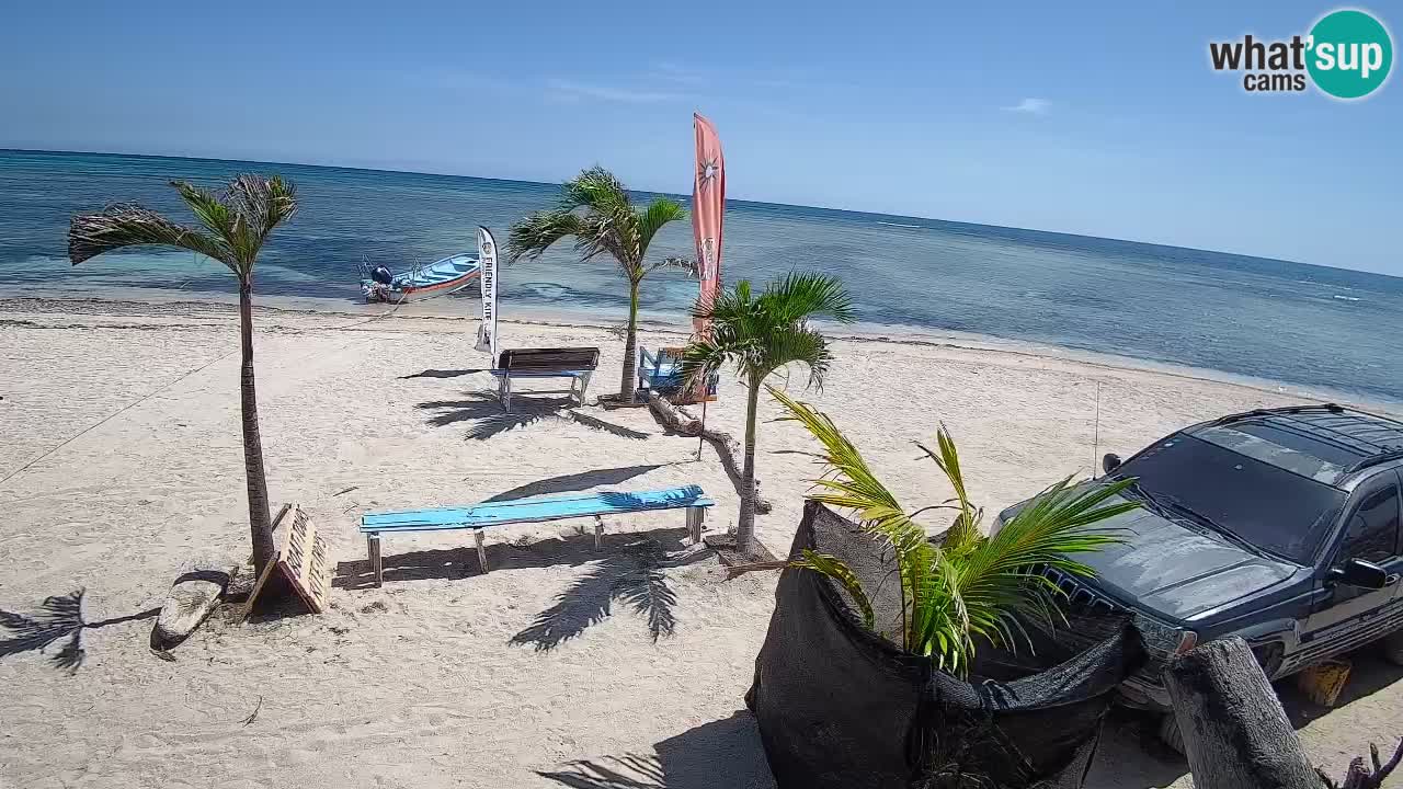 Spletna kamera Kite Buen Hombre Kiteboarding – plaža Buen Hombre – Monte Cristi – Dominikanska Republika