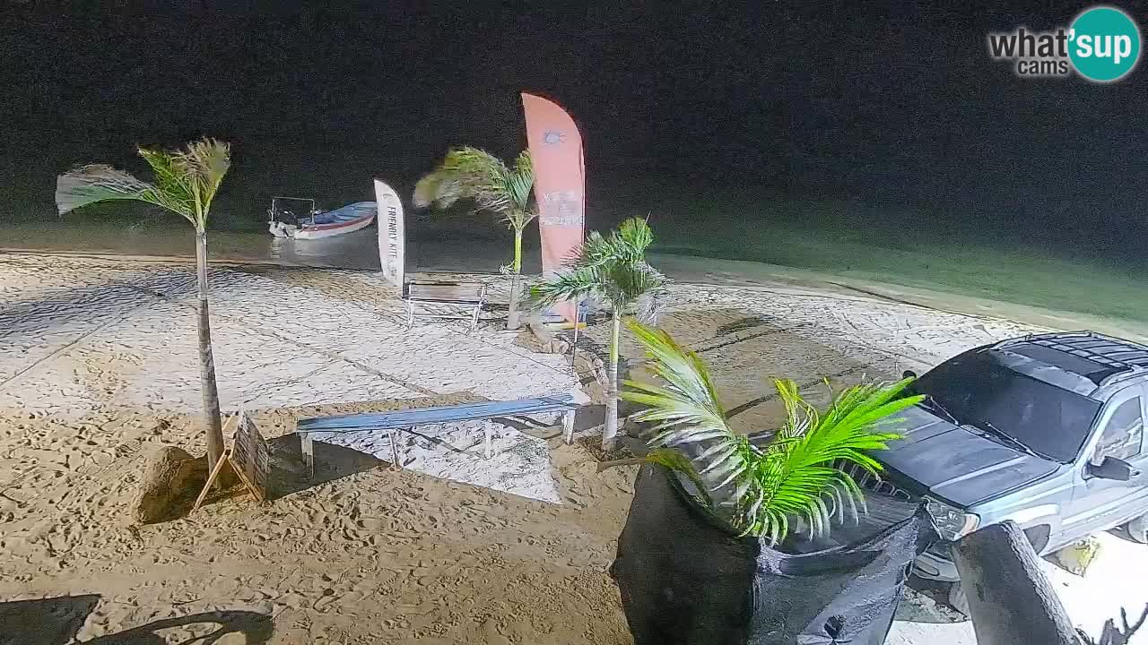 Caméra en direct de Kite Buen Hombre Kiteboarding – Plage Buen Hombre – Monte Cristi – République Dominicaine