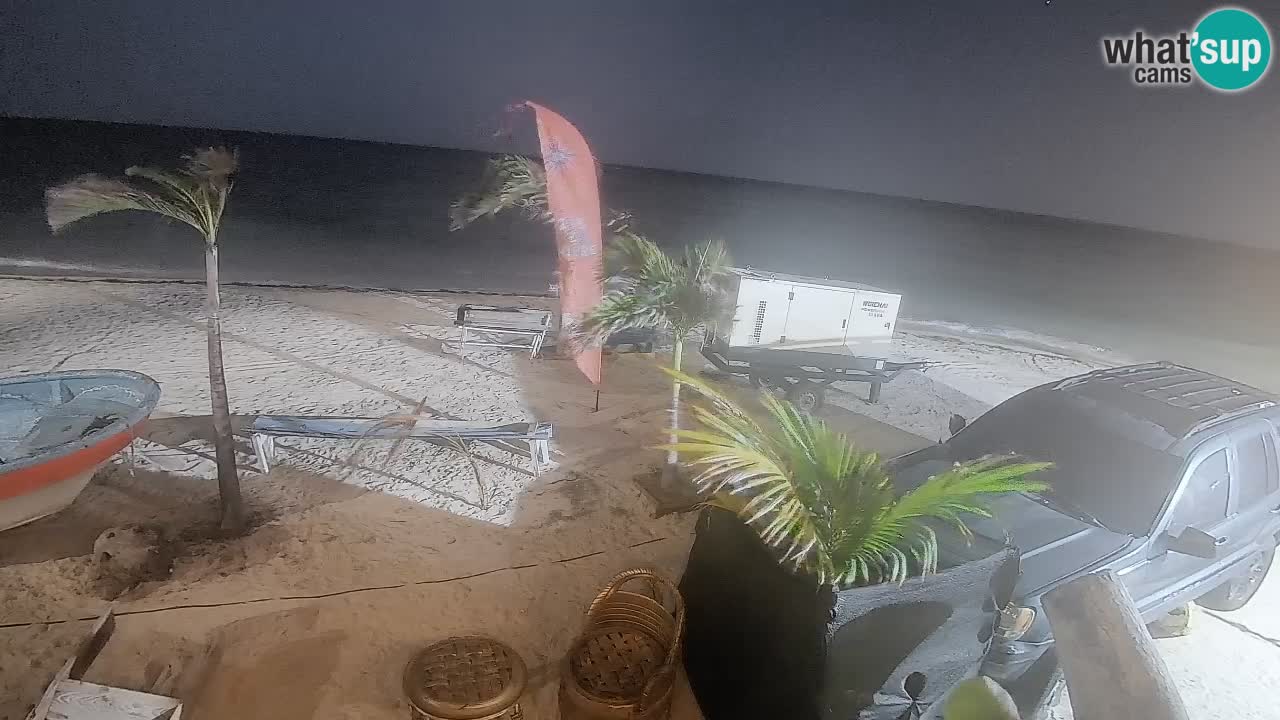 Caméra en direct de Kite Buen Hombre Kiteboarding – Plage Buen Hombre – Monte Cristi – République Dominicaine