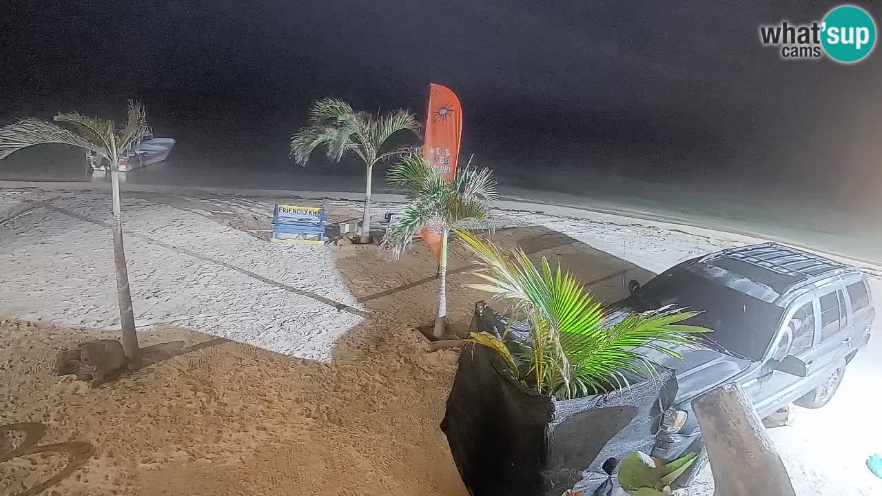 Caméra en direct de Kite Buen Hombre Kiteboarding – Plage Buen Hombre – Monte Cristi – République Dominicaine