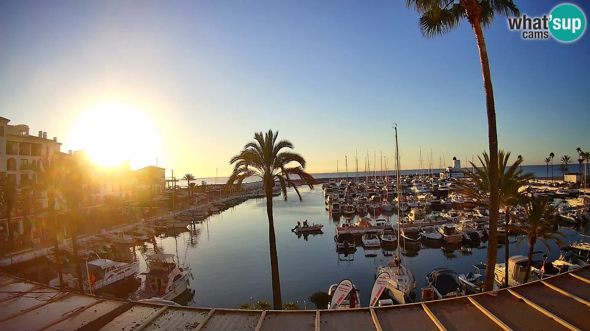 Live webcam Puerto de la Duquesa – Marina