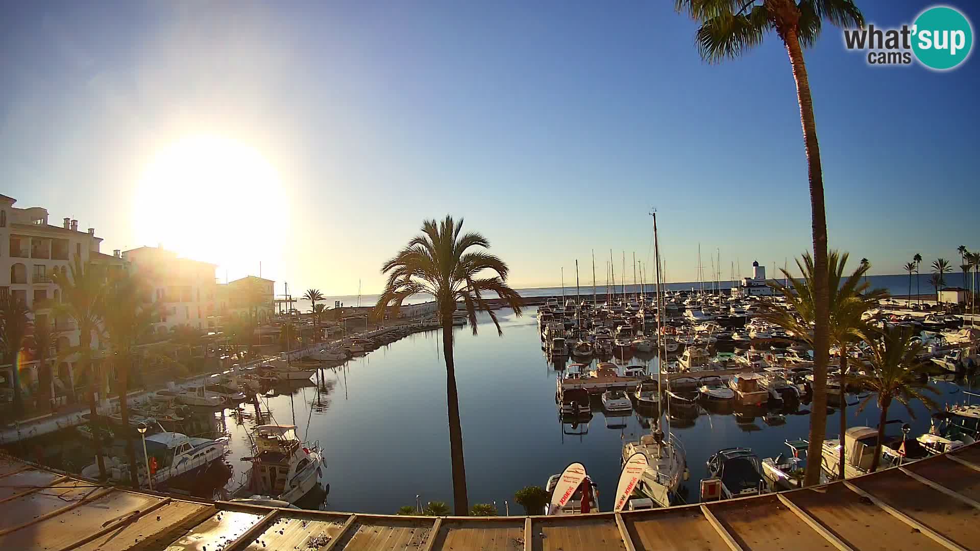 Live webcam Puerto de la Duquesa – Marina