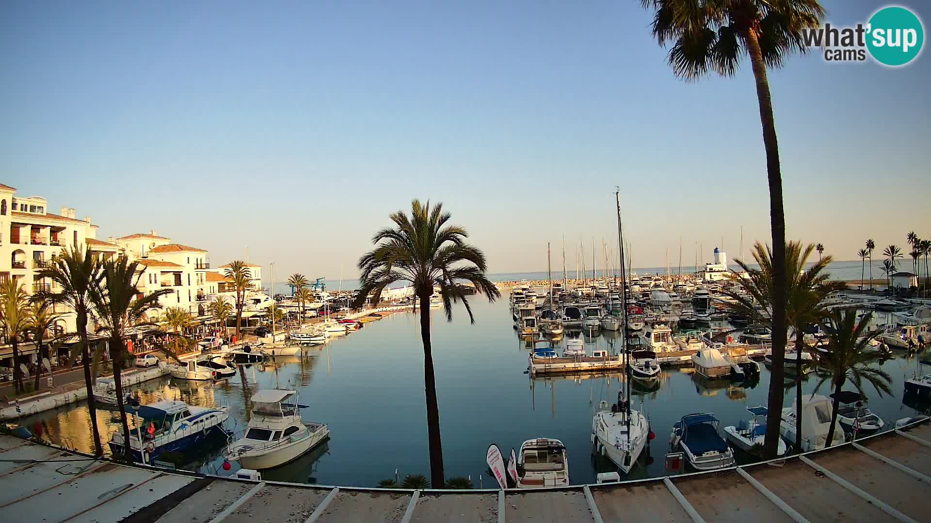 Live webcam Puerto de la Duquesa – Marina