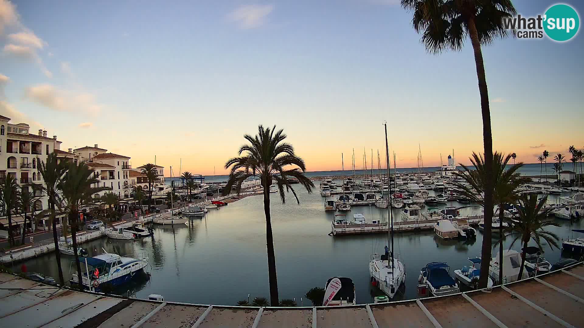 Puerto de la Duquesa webcam – Marina