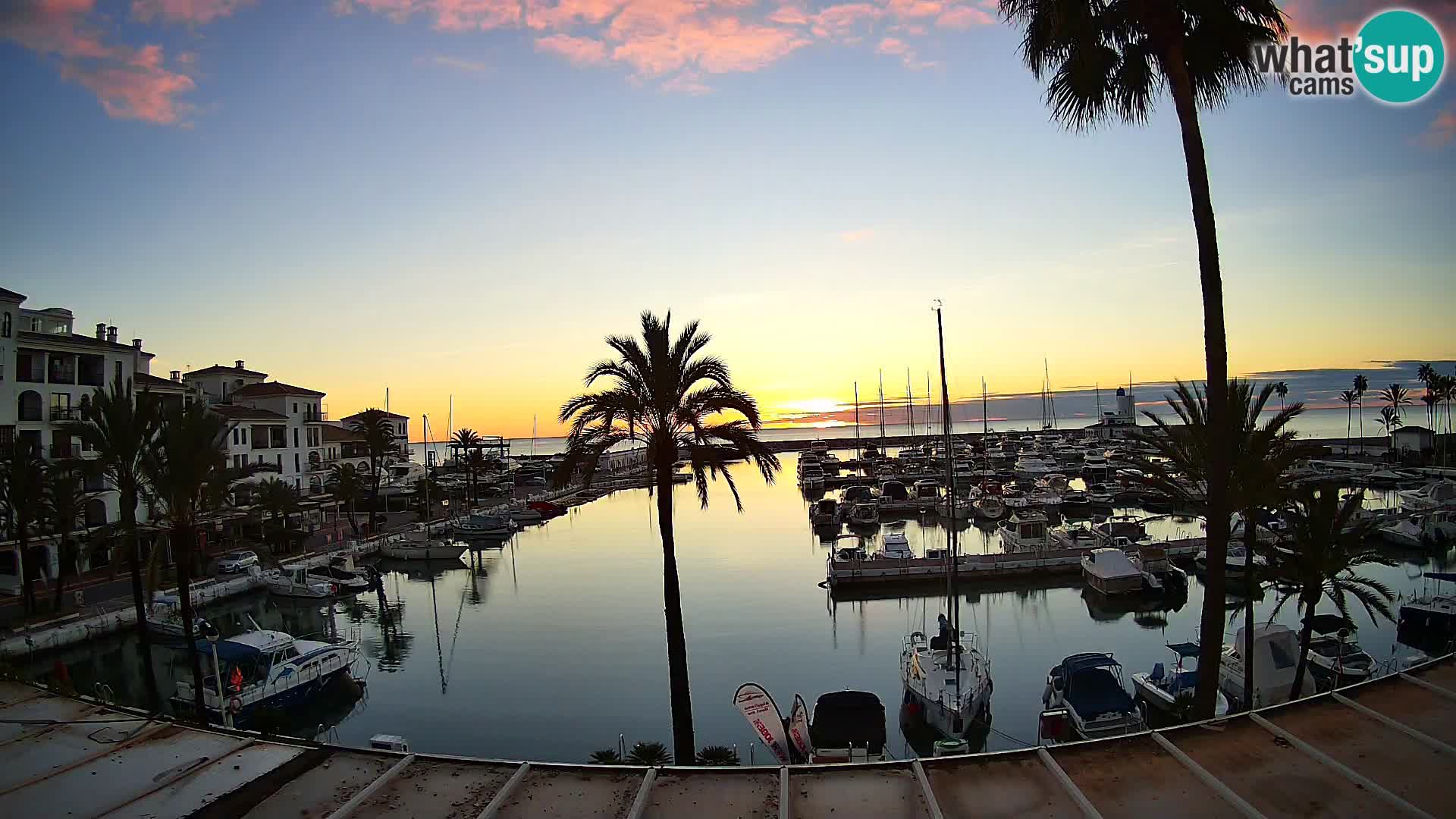 Puerto de la Duquesa webcam – Marina