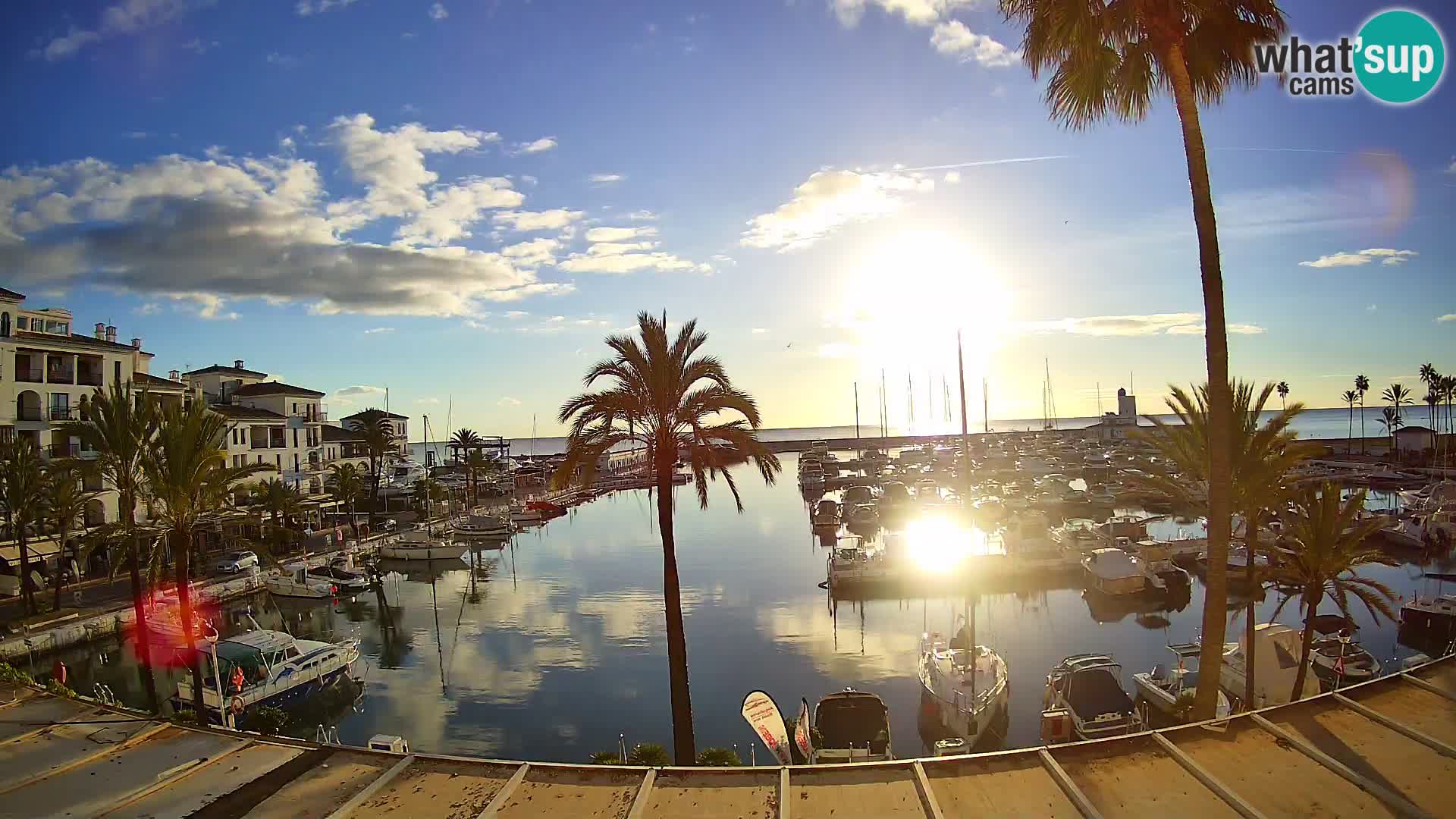 Puerto de la Duquesa webcam – Marina