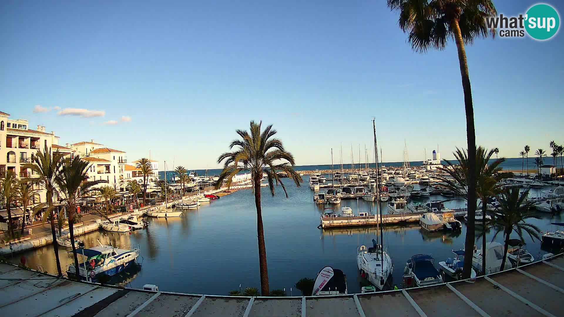 Puerto de la Duquesa webcam – Marina