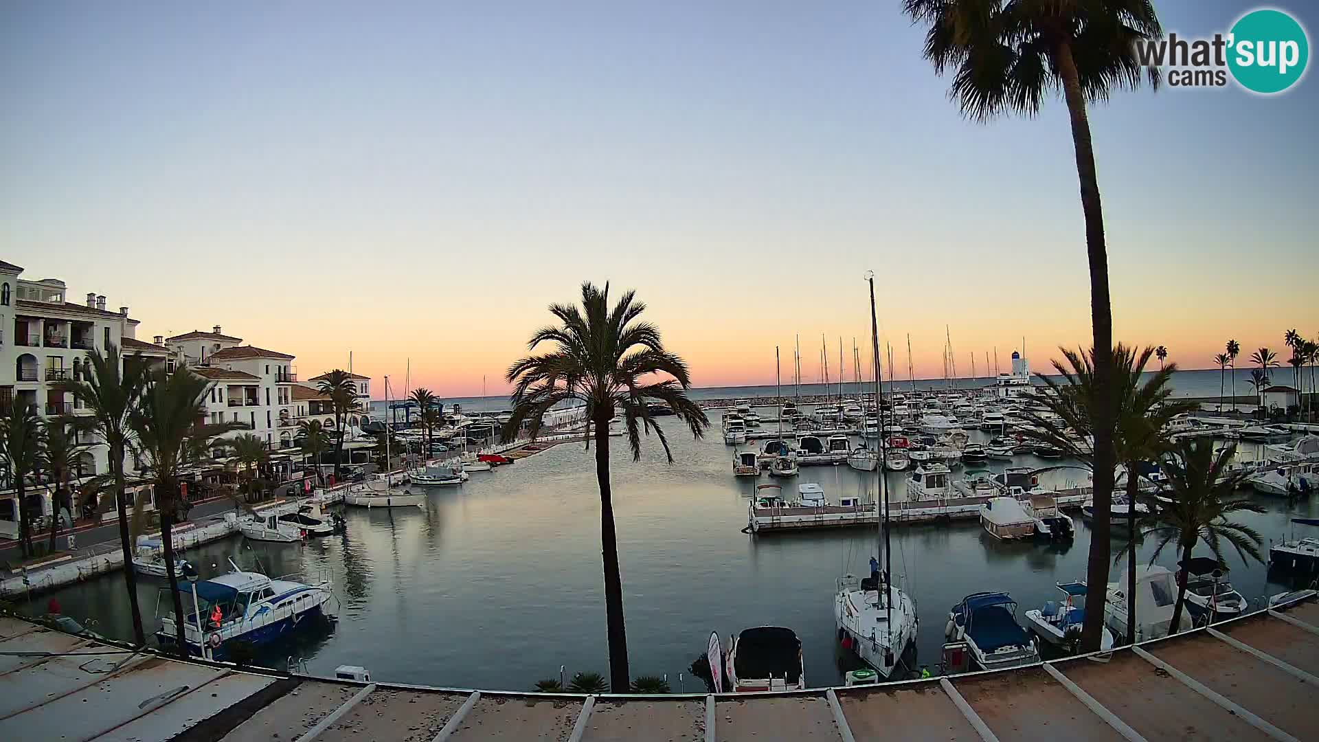 Puerto de la Duquesa webcam – Marina