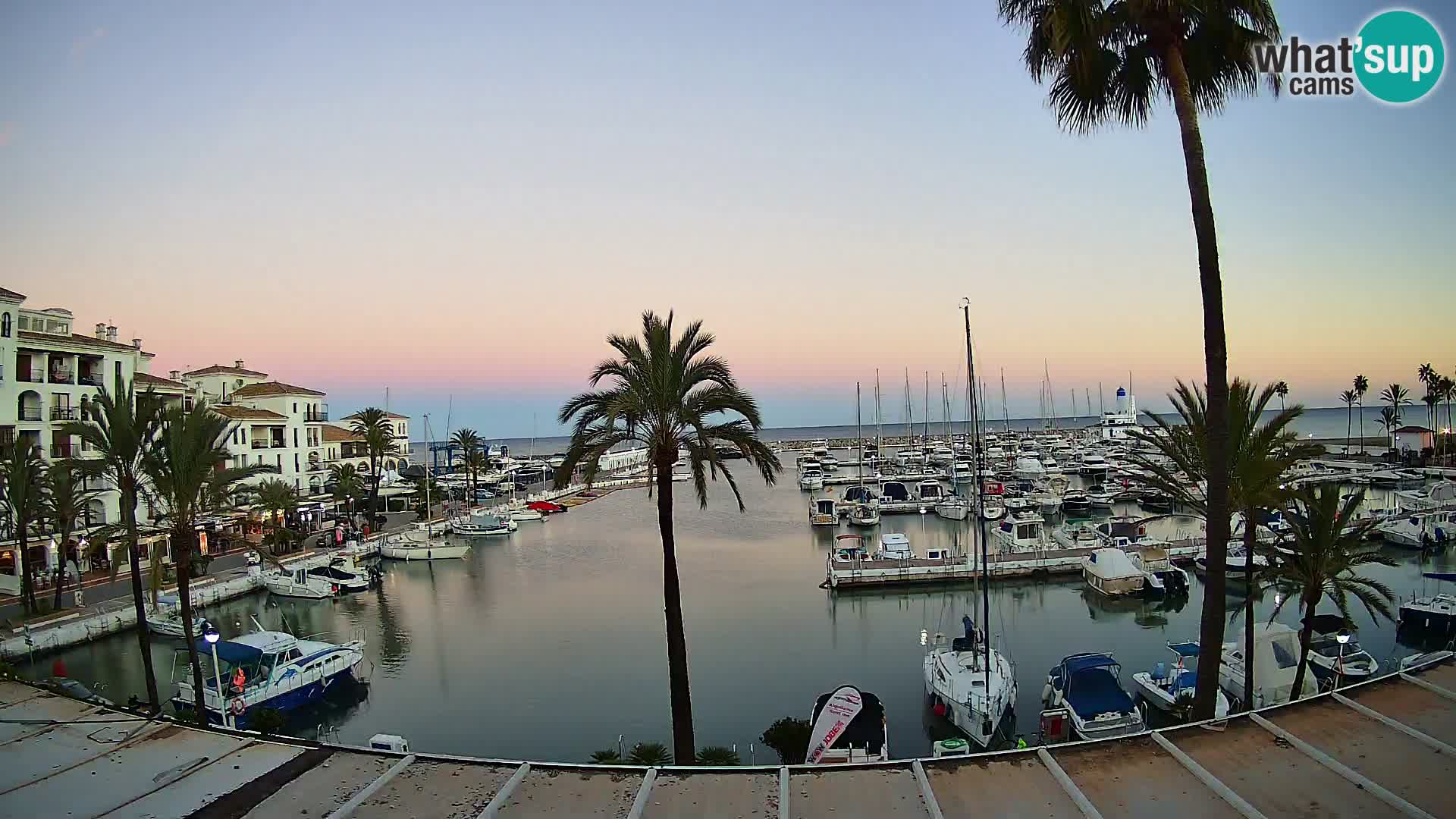 Puerto de la Duquesa webcam – Marina