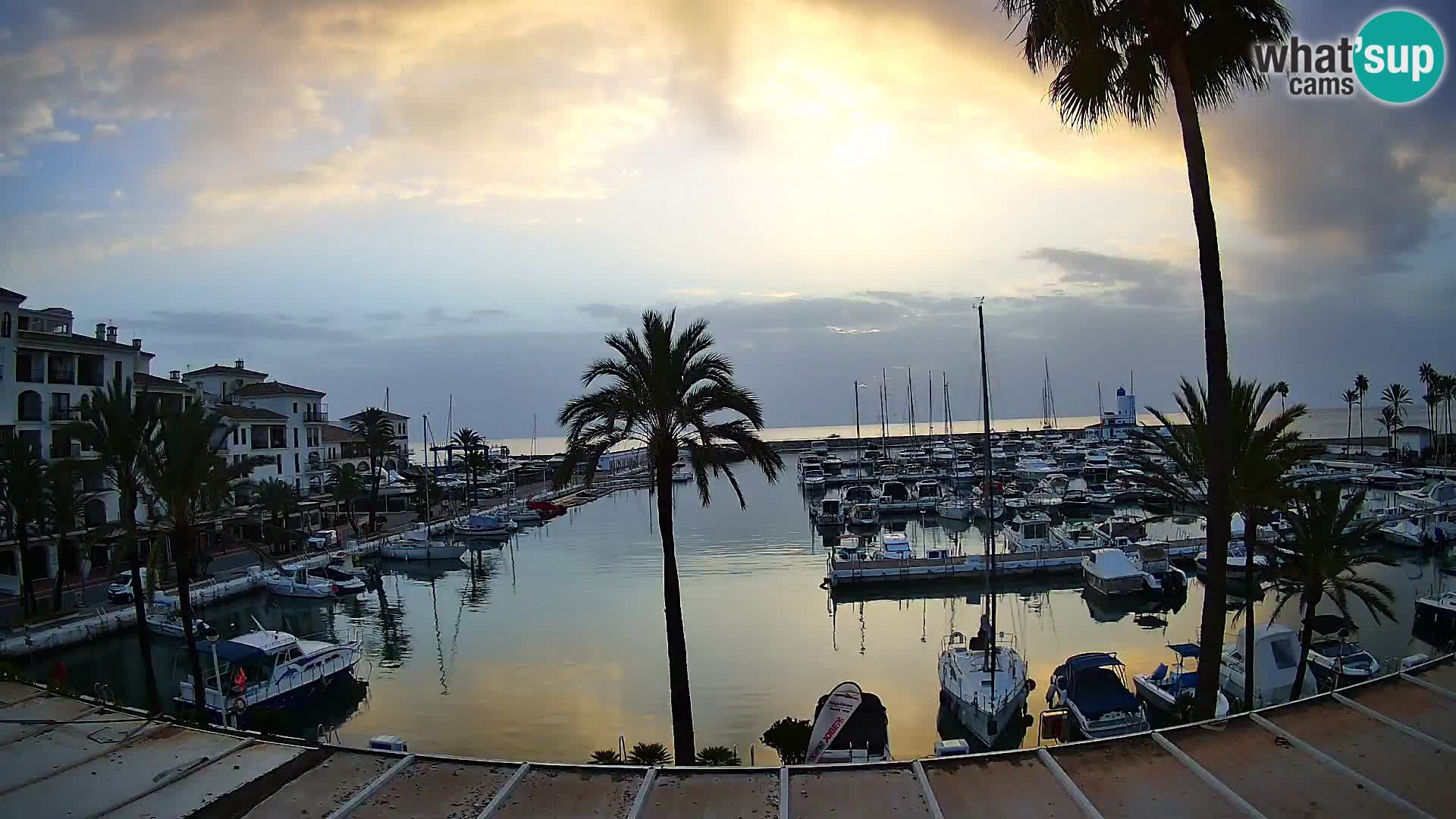 Puerto de la Duquesa webcam – Marina