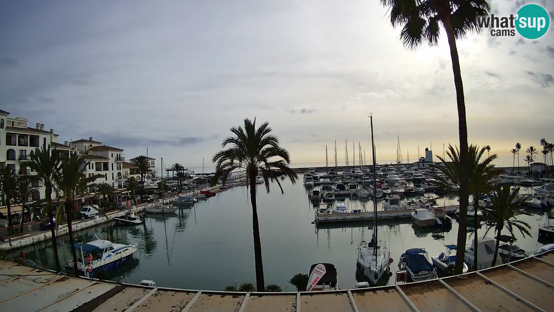 Puerto de la Duquesa webcam – Marina